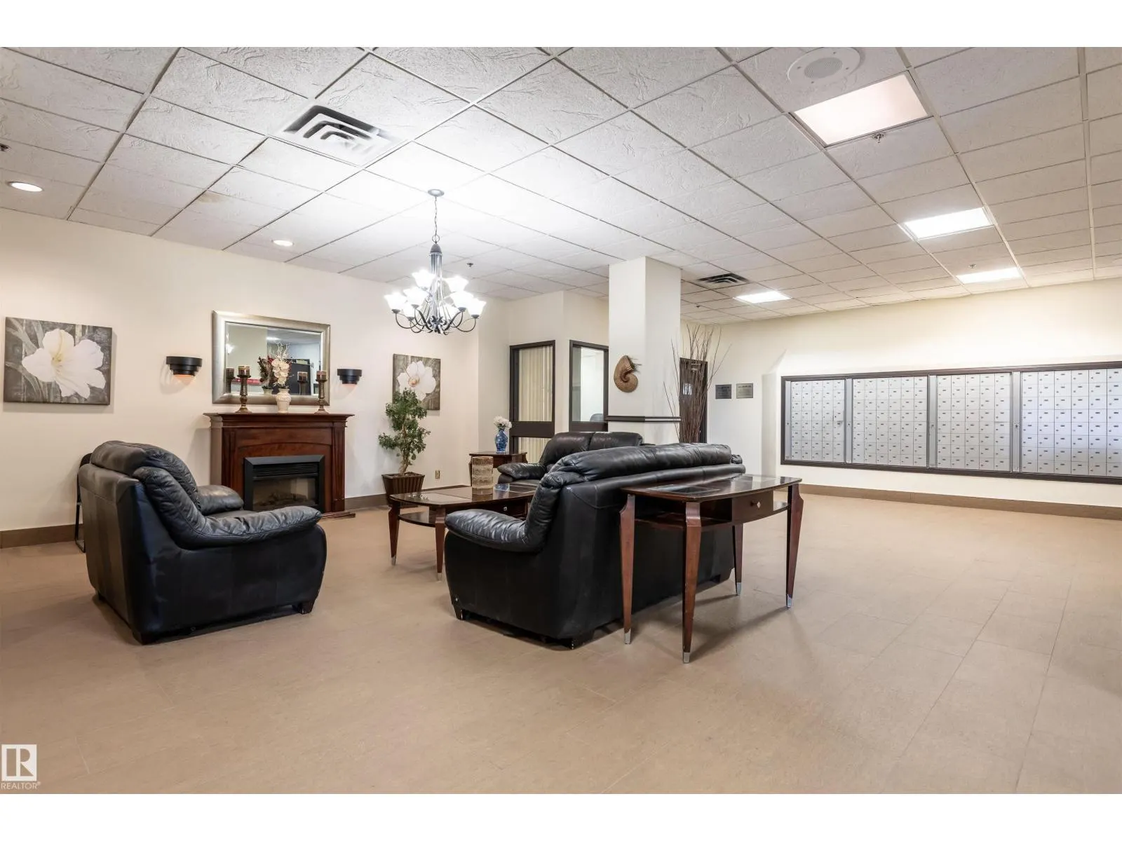 #1809 10149 SASKATCHEWAN DR NW