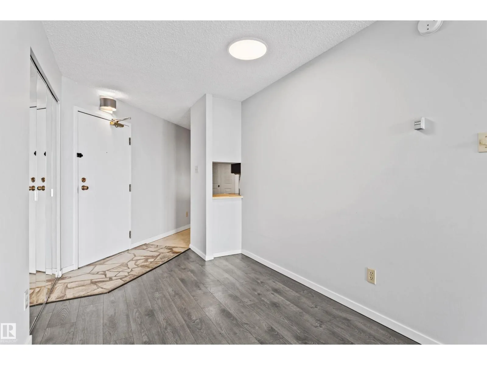 #1809 10149 SASKATCHEWAN DR NW
