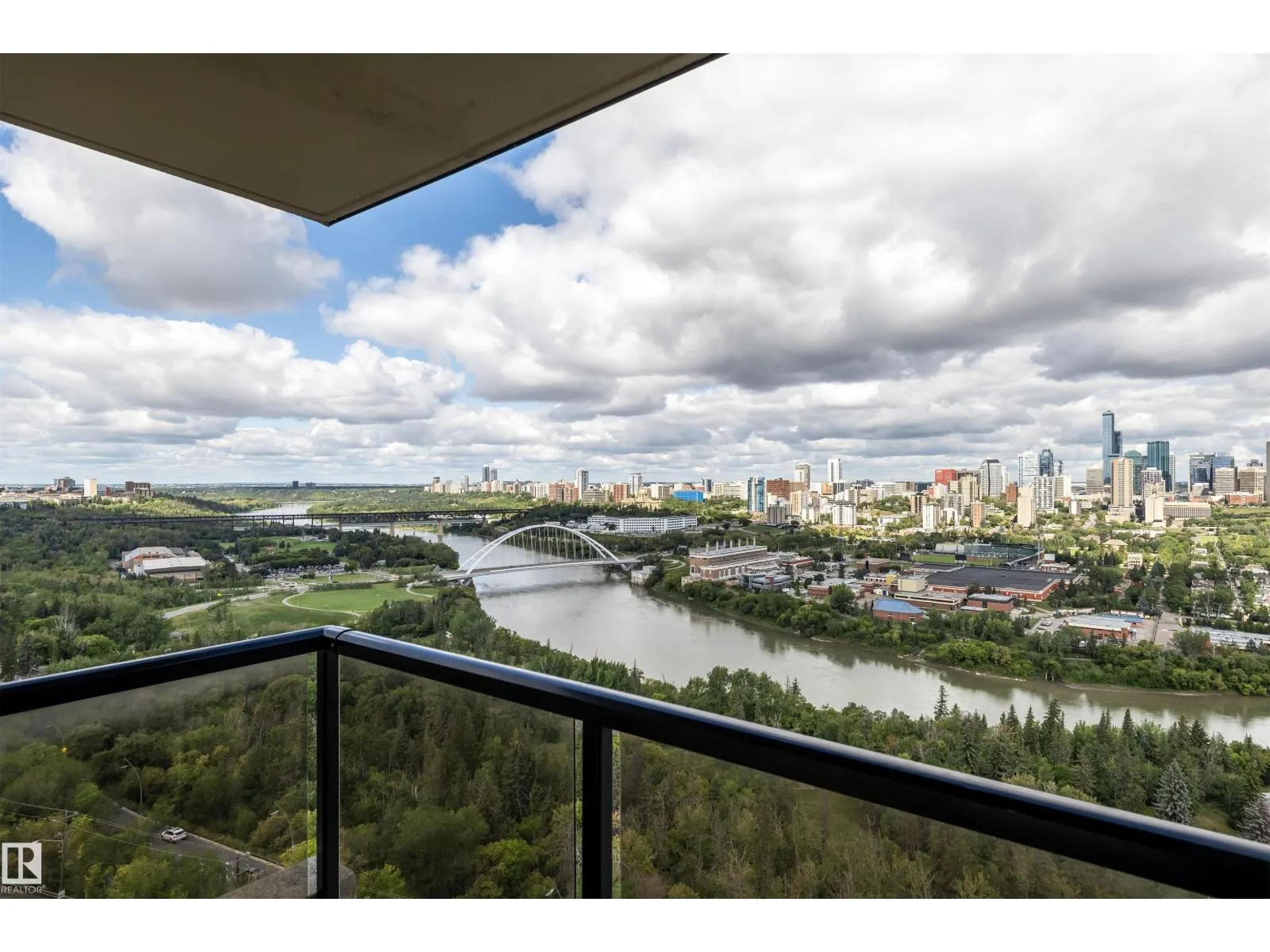 #1809 10149 SASKATCHEWAN DR NW