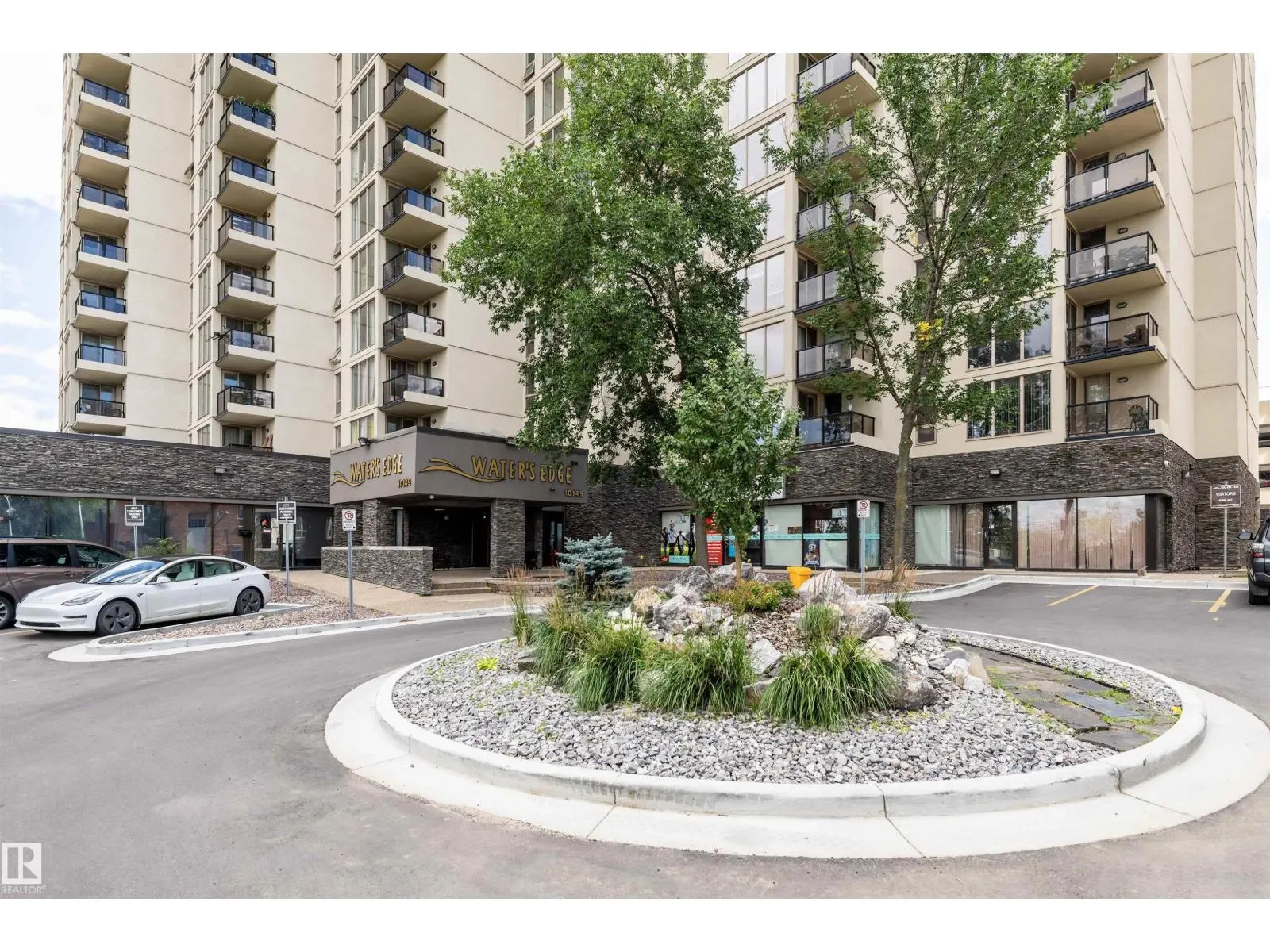#1809 10149 SASKATCHEWAN DR NW