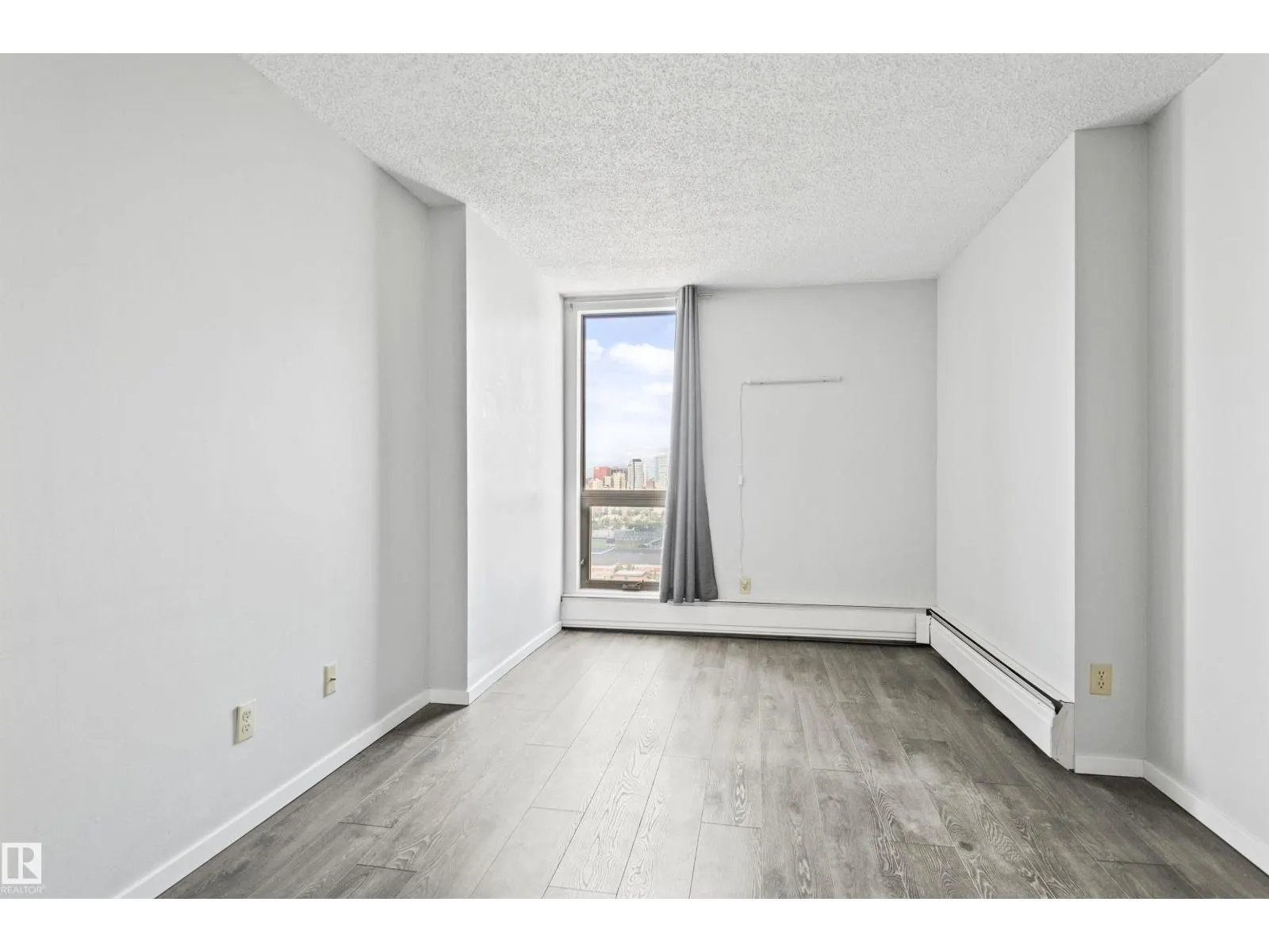 #1809 10149 SASKATCHEWAN DR NW