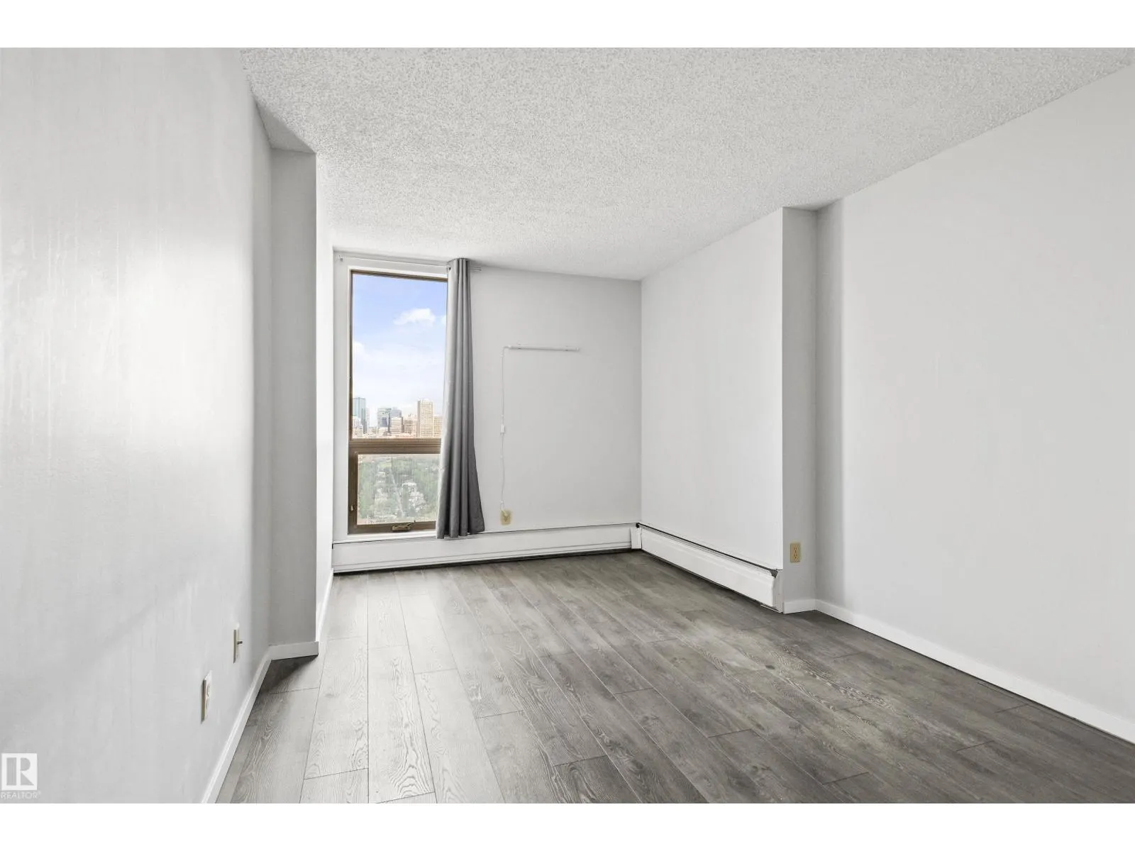 #1809 10149 SASKATCHEWAN DR NW
