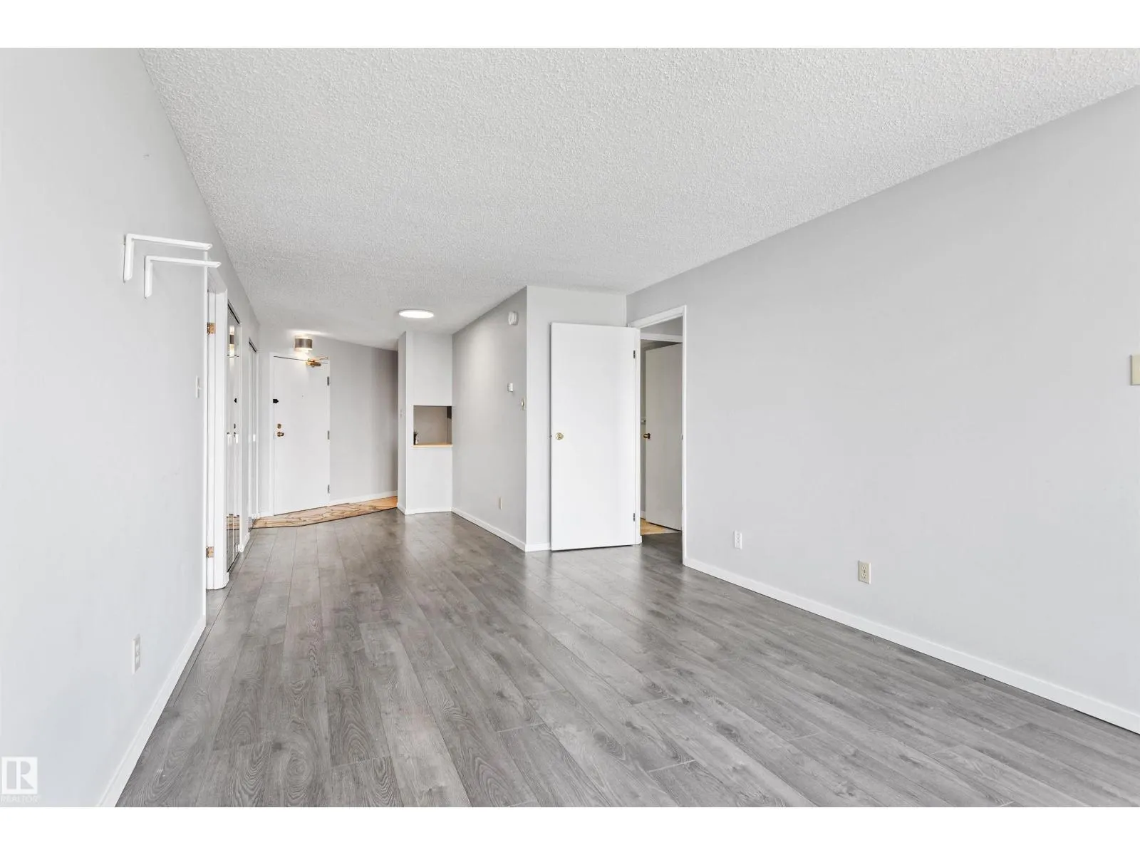 #1809 10149 SASKATCHEWAN DR NW