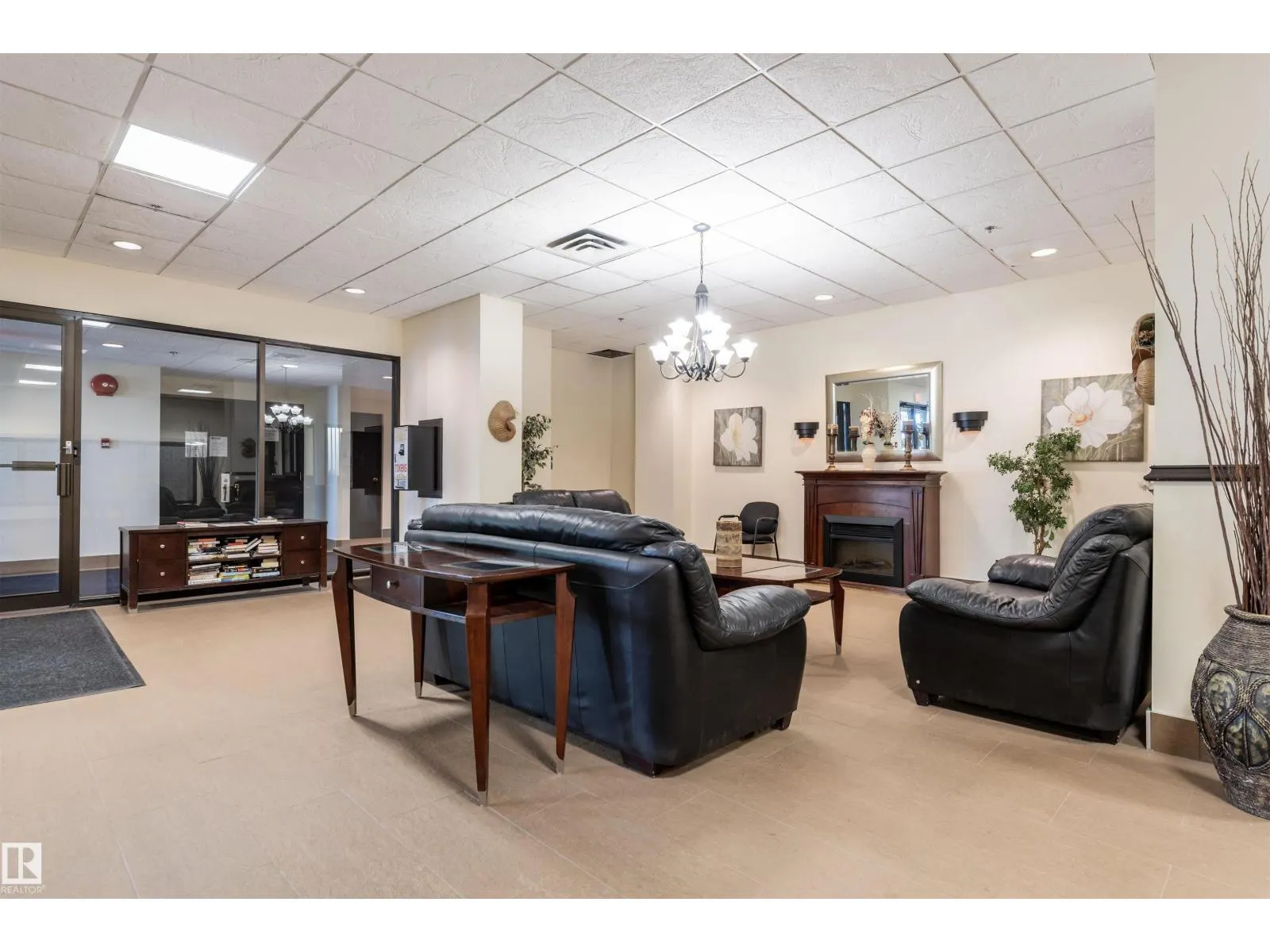 #1809 10149 SASKATCHEWAN DR NW