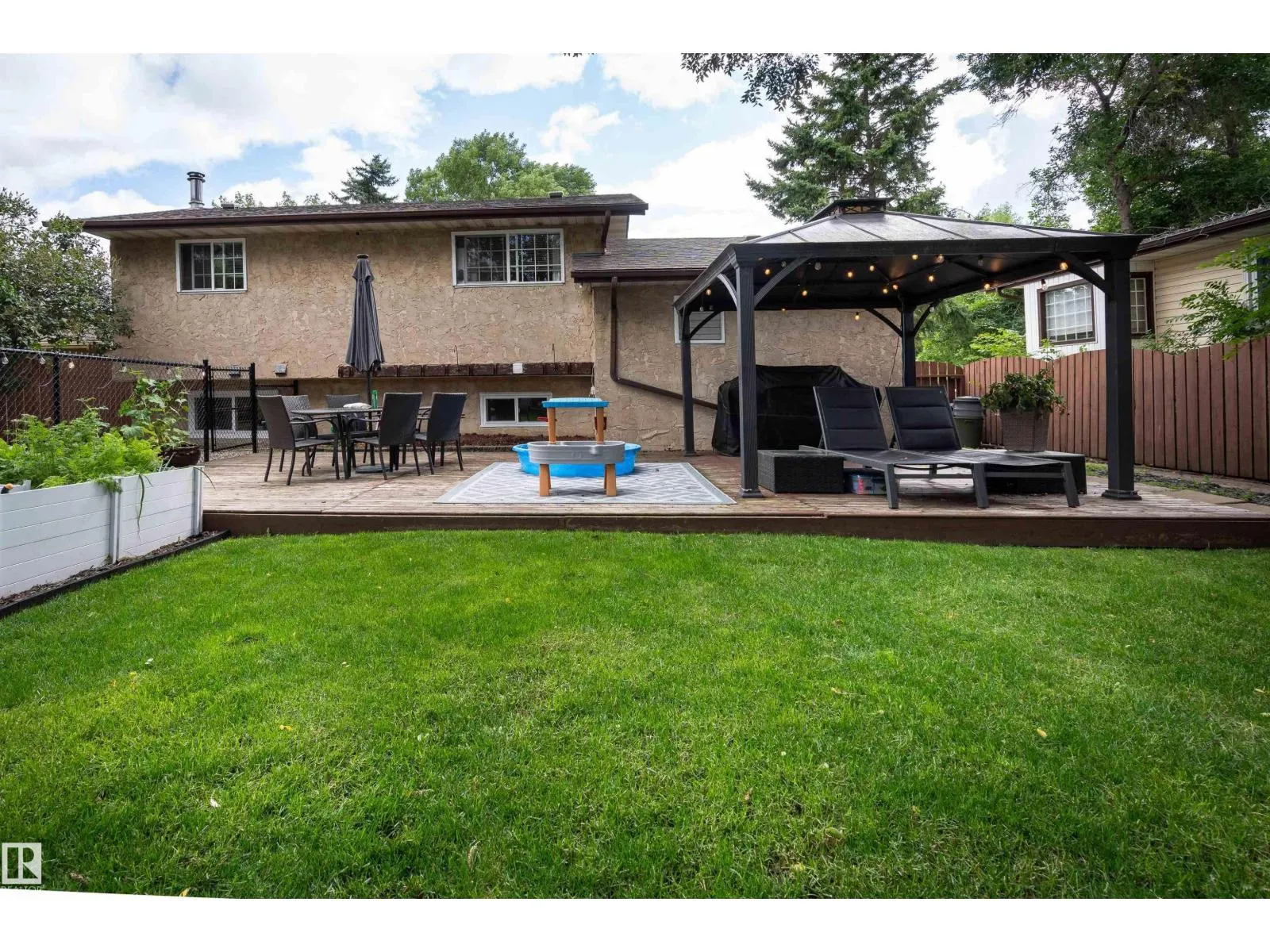 20 WOODLAKE RD