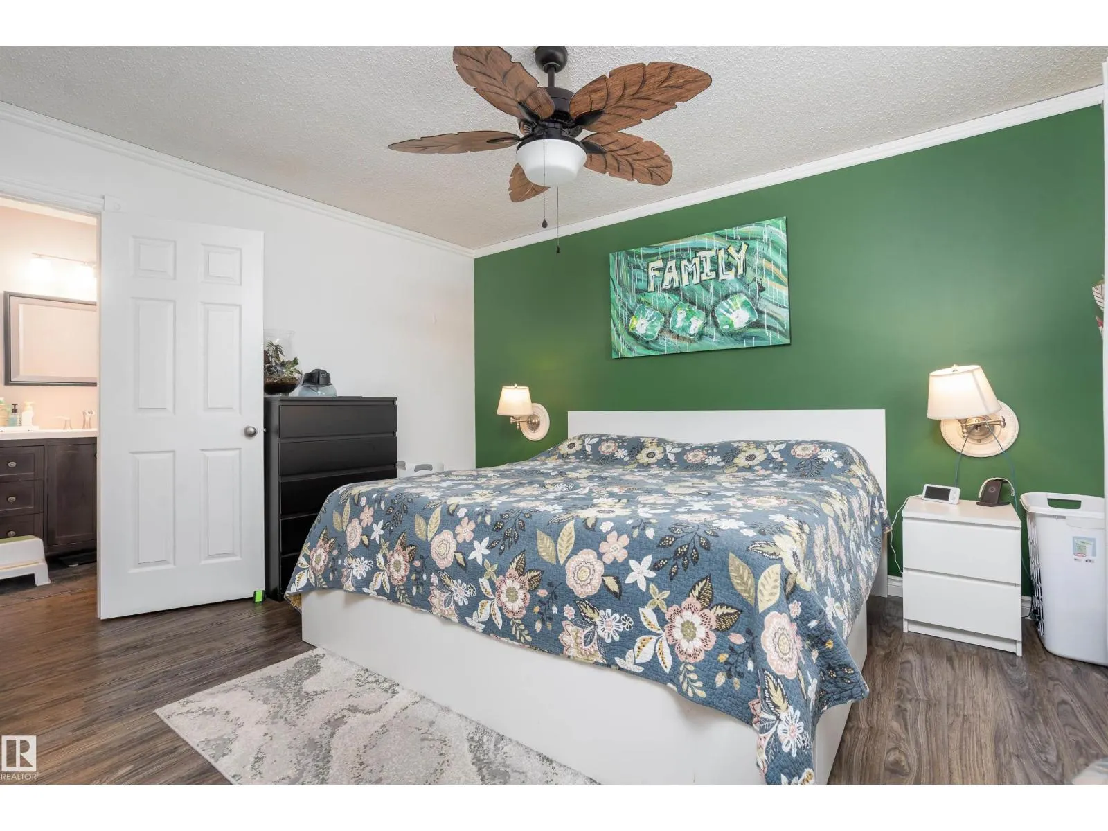 20 WOODLAKE RD