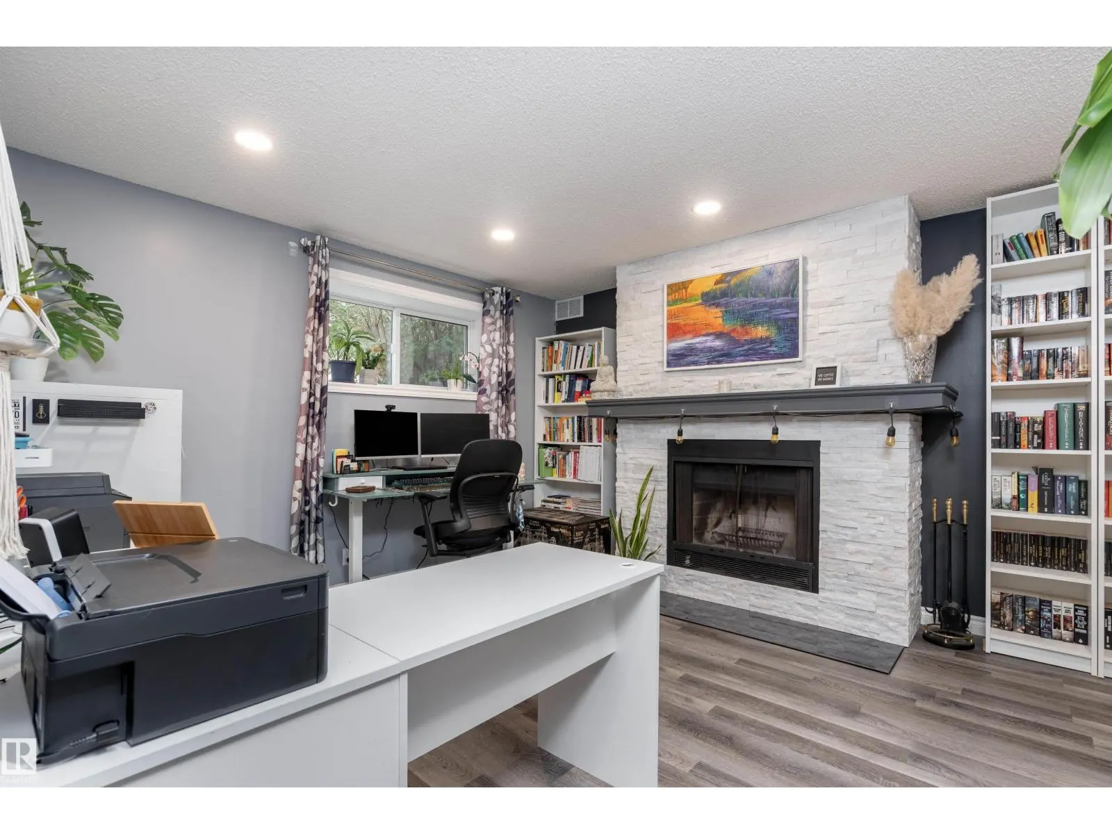 20 WOODLAKE RD
