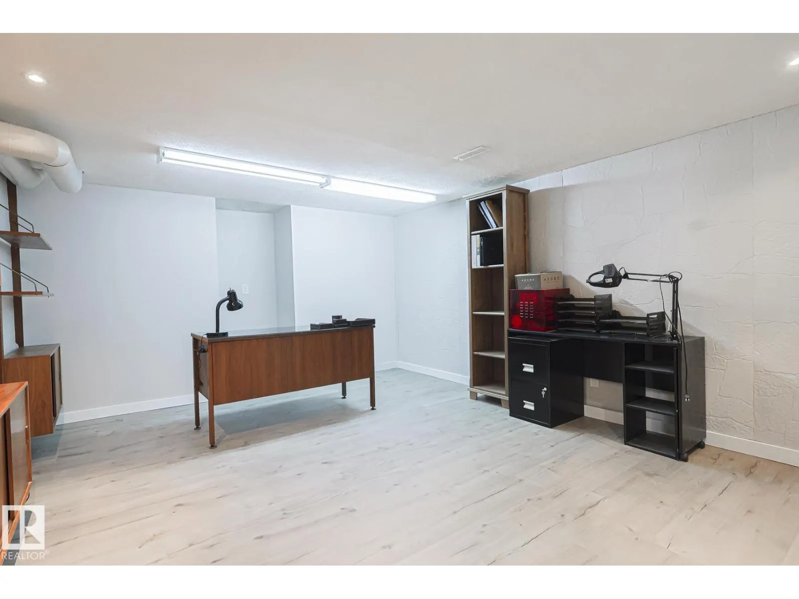 10614 25A AV NW
