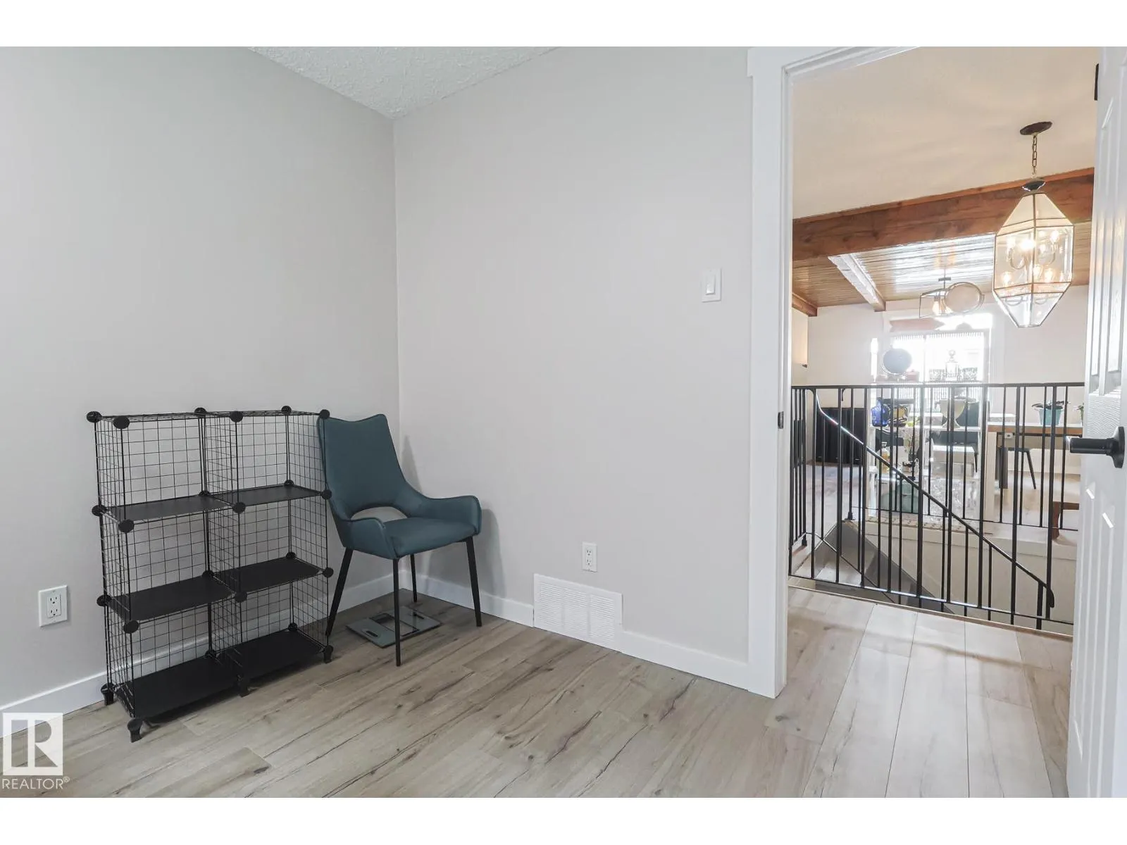 10614 25A AV NW