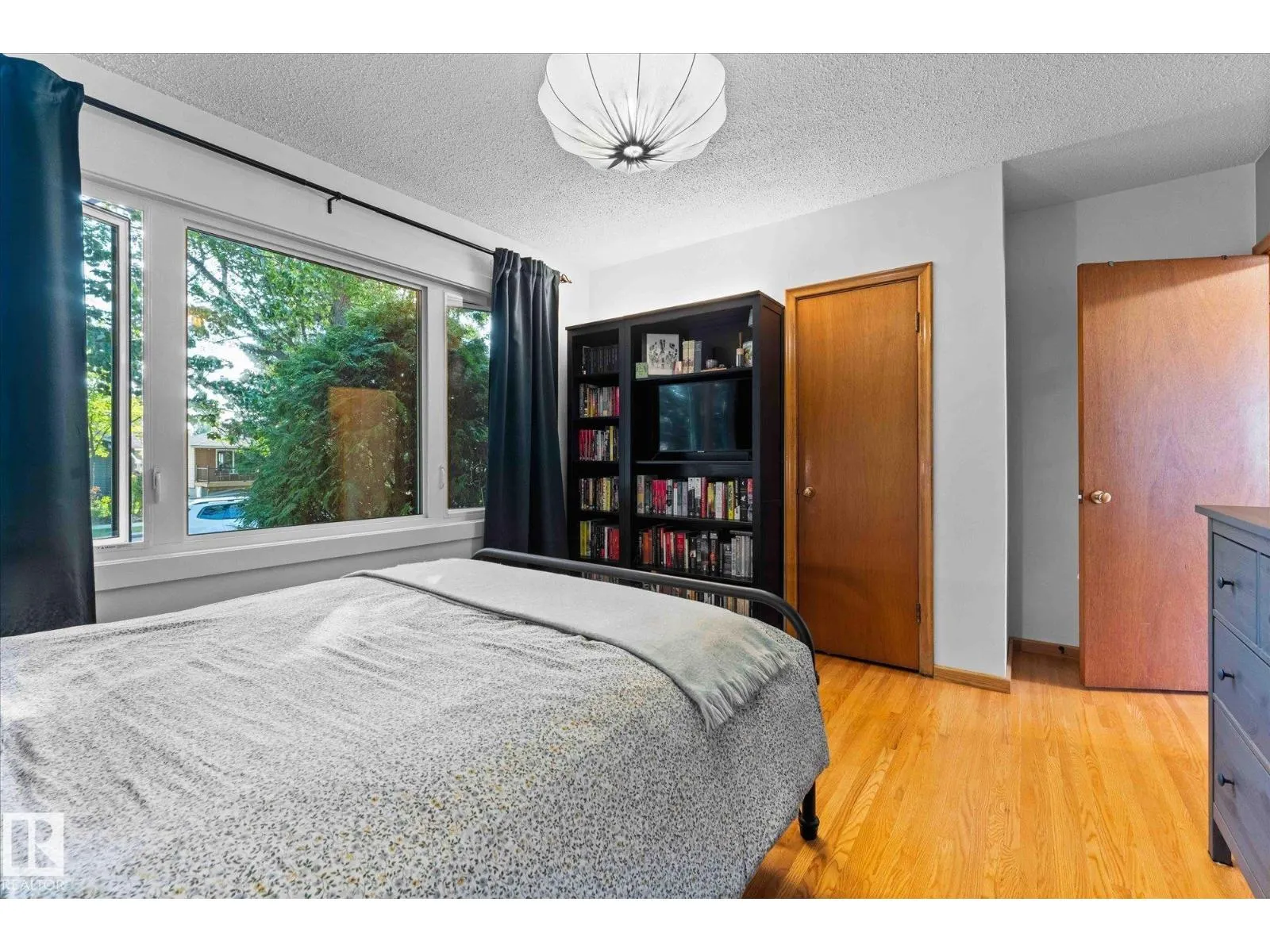 11640 136 ST NW