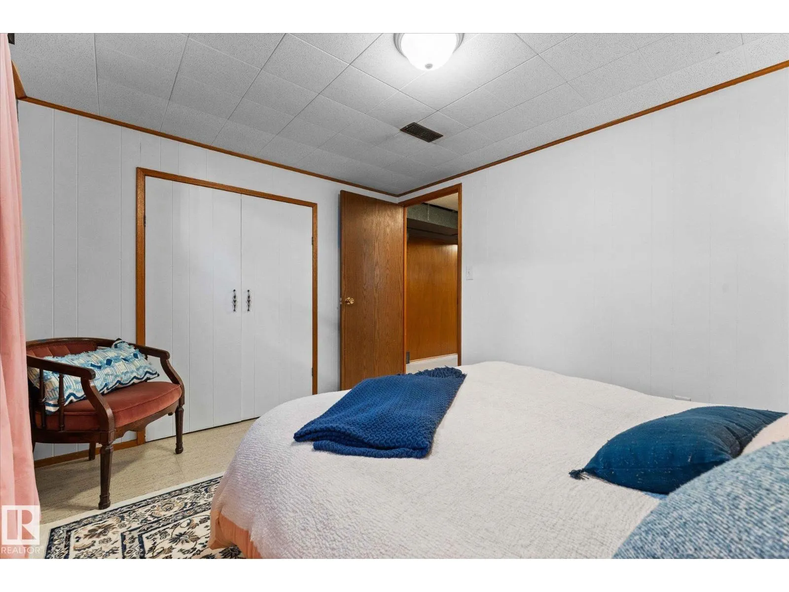11640 136 ST NW