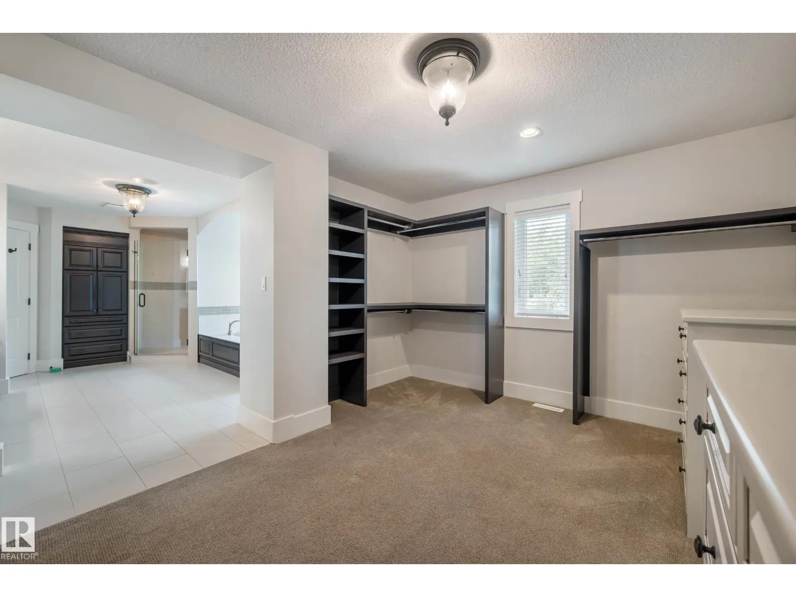 5212 MULLEN CREST CT NW