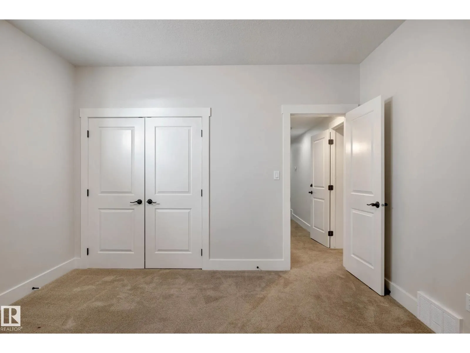 5212 MULLEN CREST CT NW