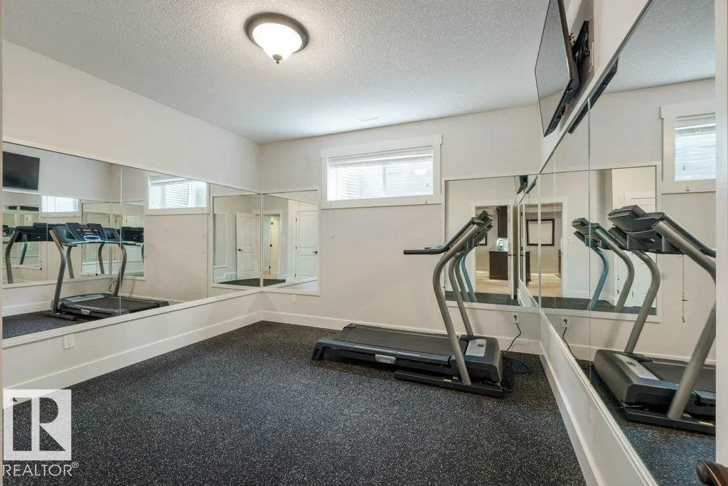 5212 MULLEN CREST CT NW