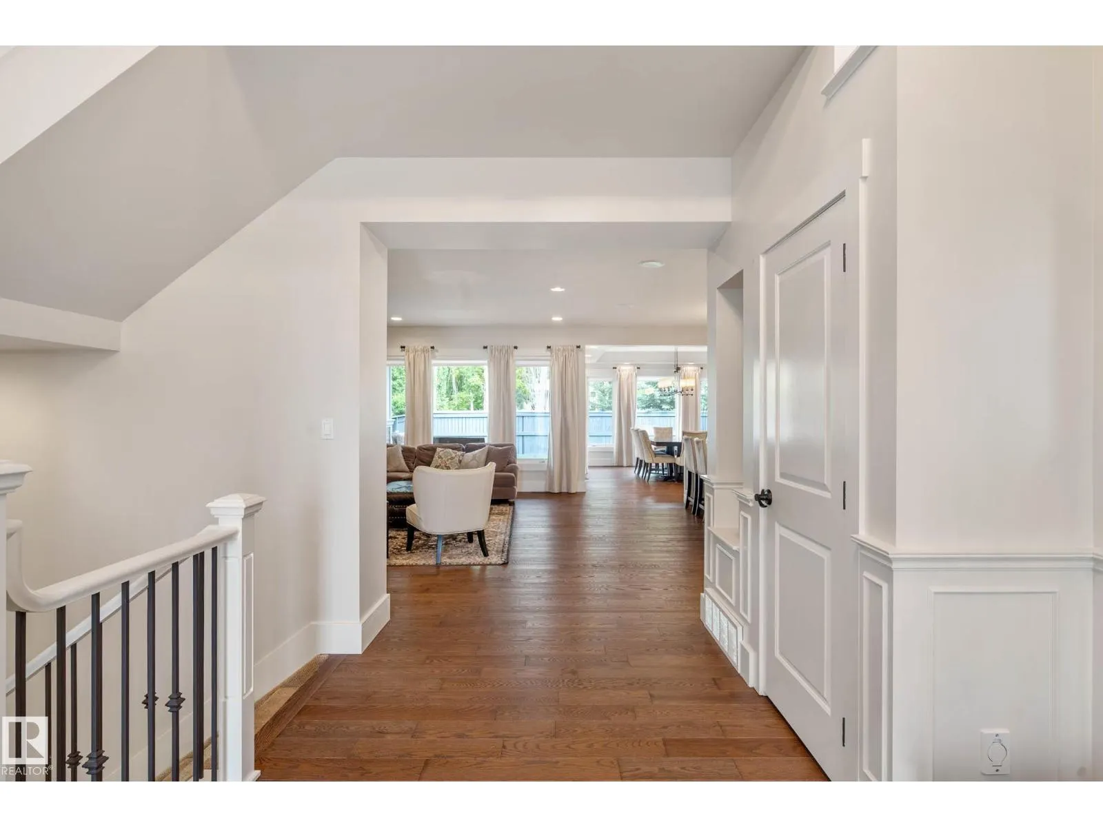 5212 MULLEN CREST CT NW