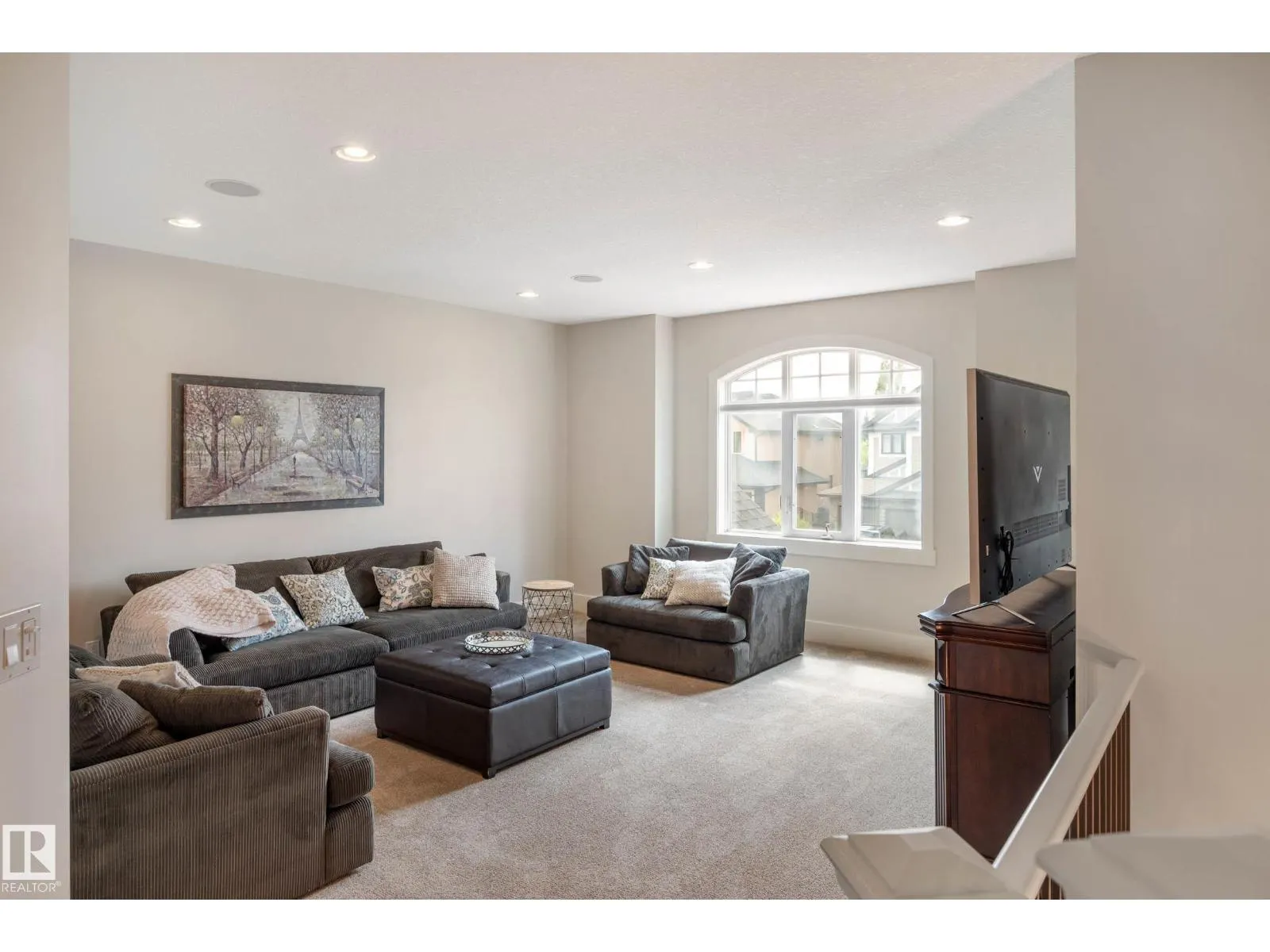 5212 MULLEN CREST CT NW