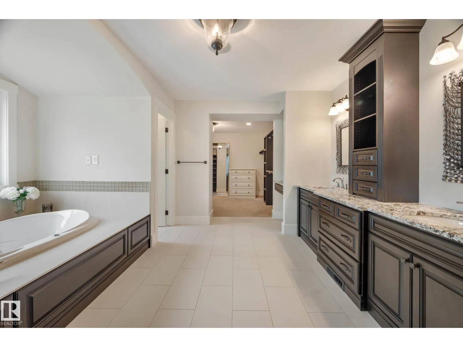 5212 MULLEN CREST CT NW