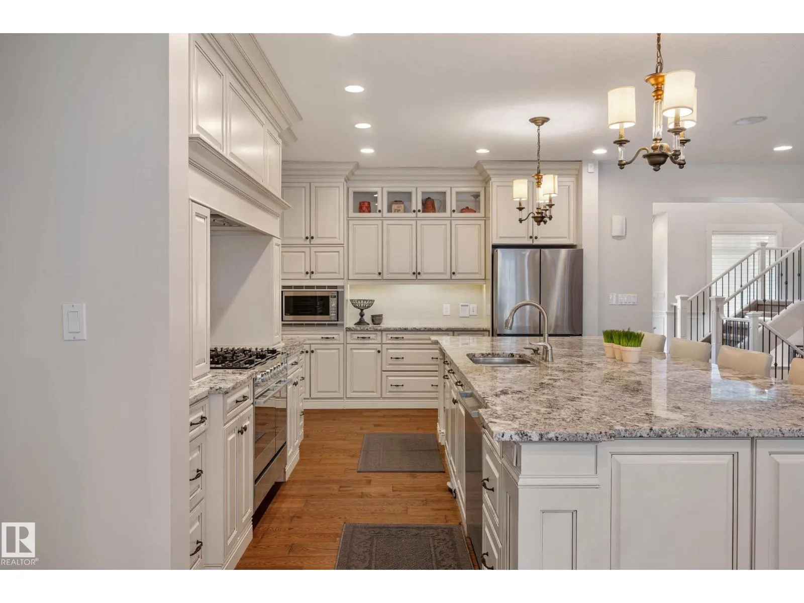5212 MULLEN CREST CT NW