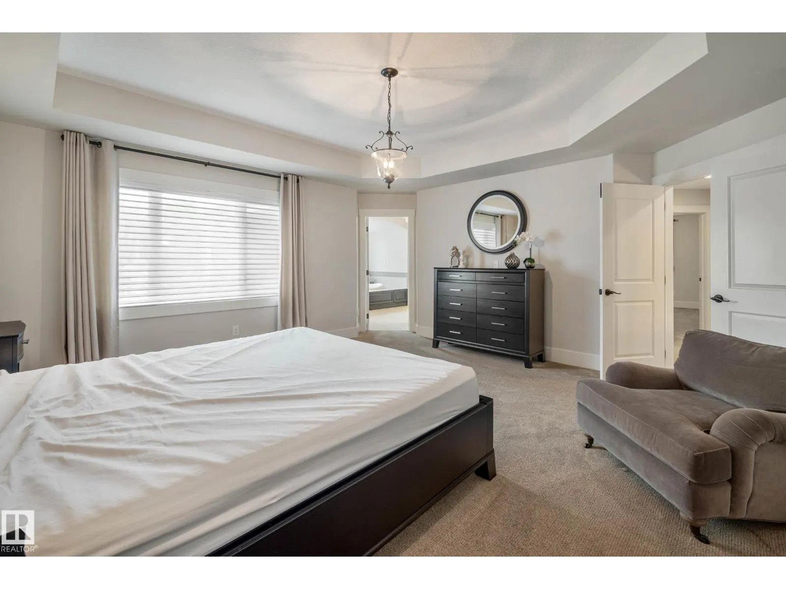 5212 MULLEN CREST CT NW