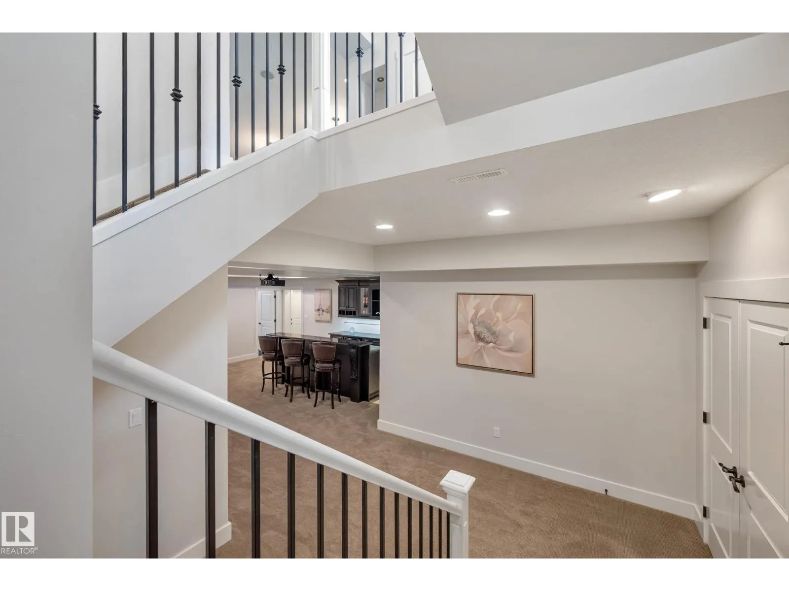 5212 MULLEN CREST CT NW