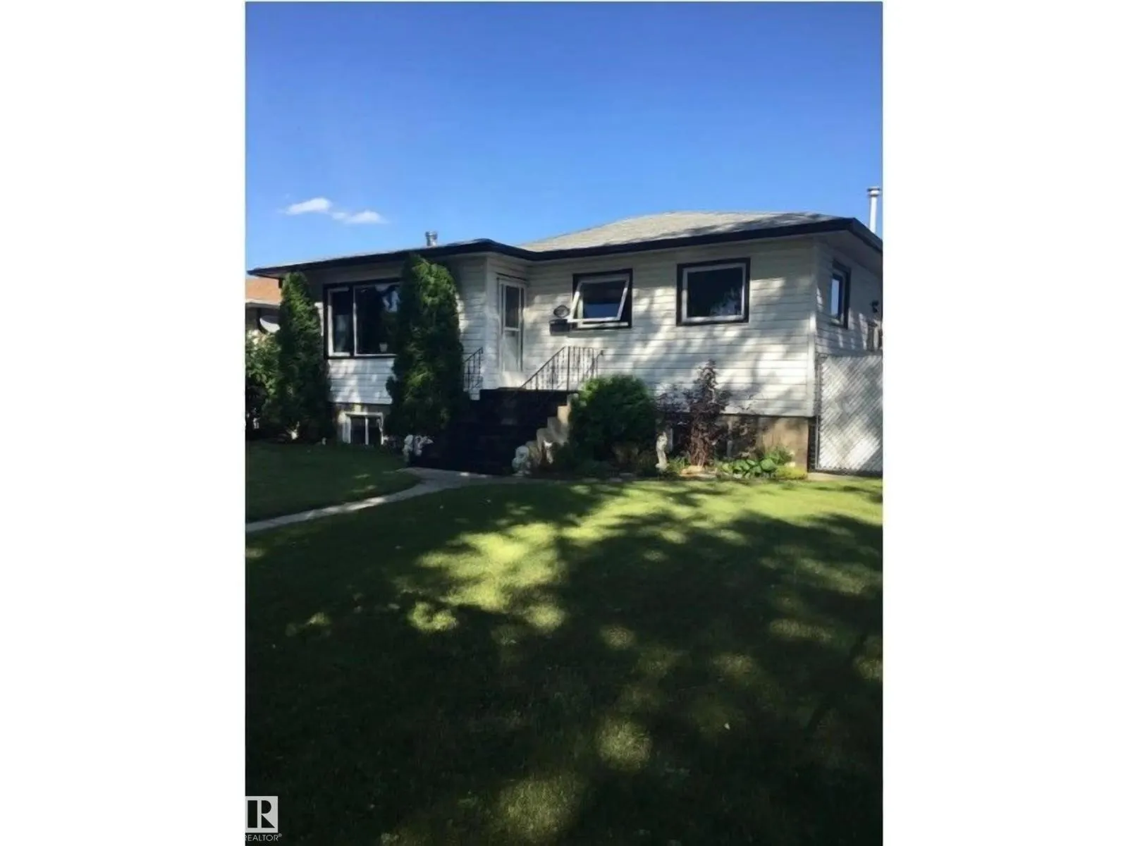 11813 41 ST NW