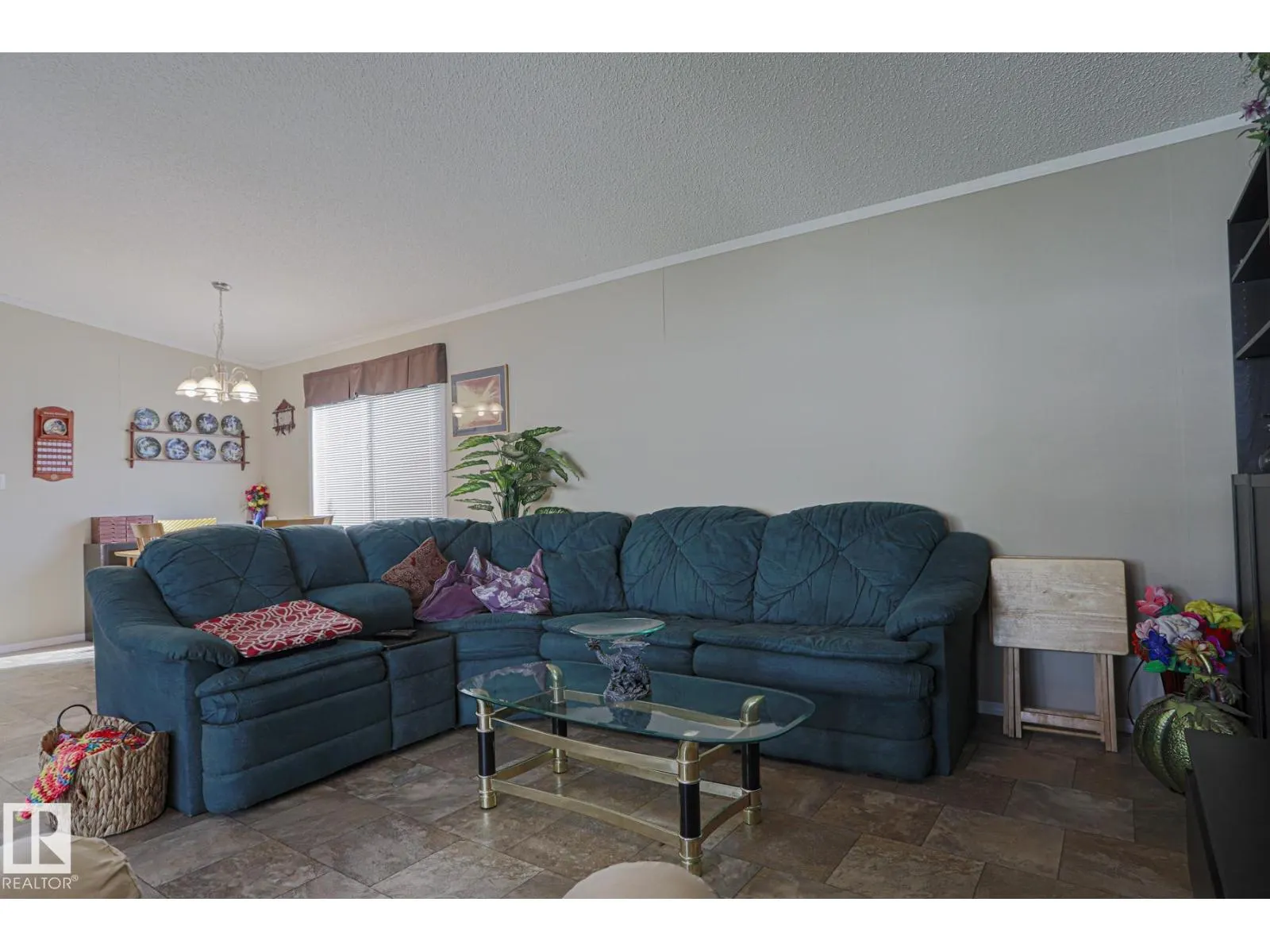 6 The Parkway NW NW