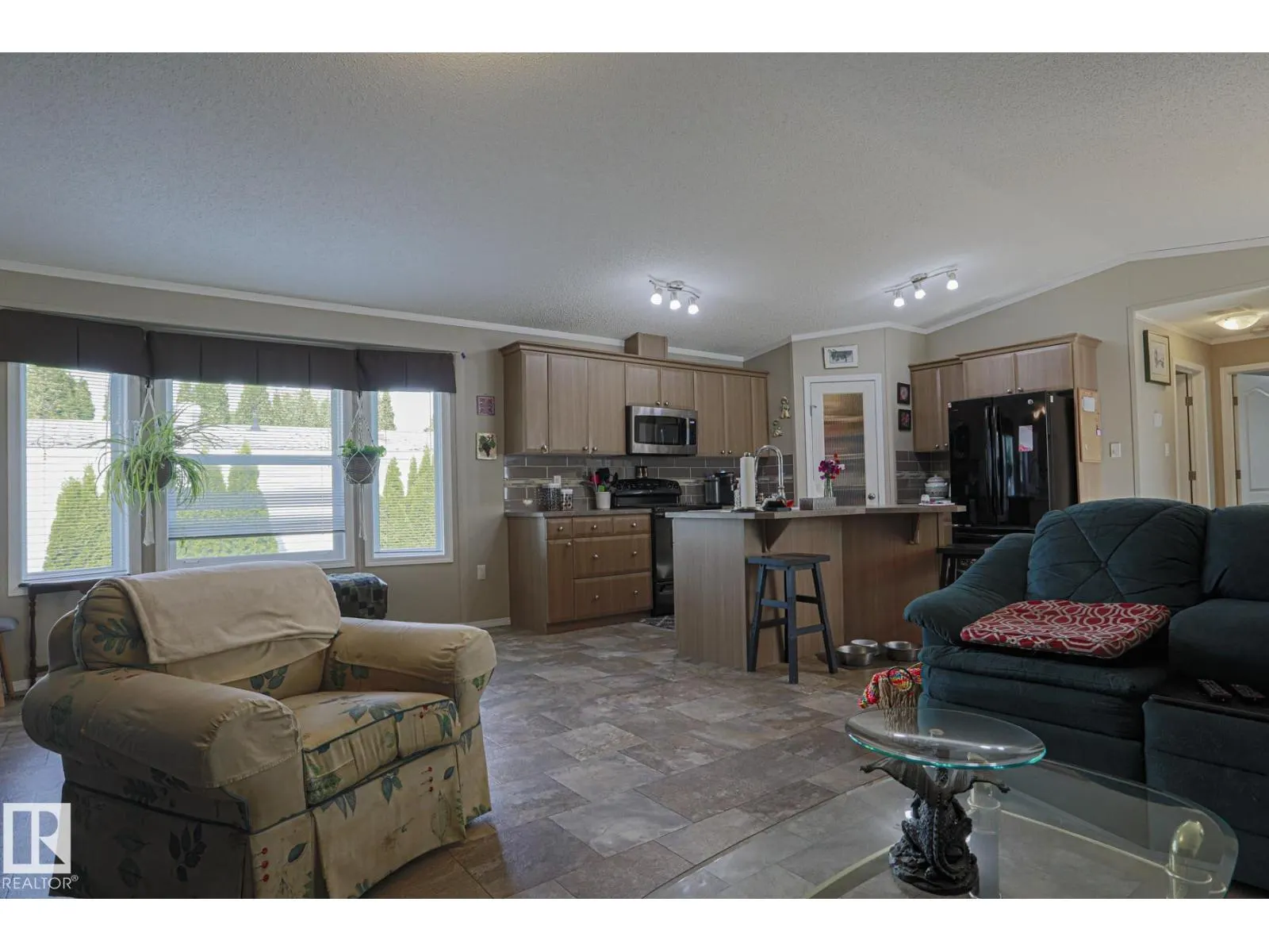 6 The Parkway NW NW