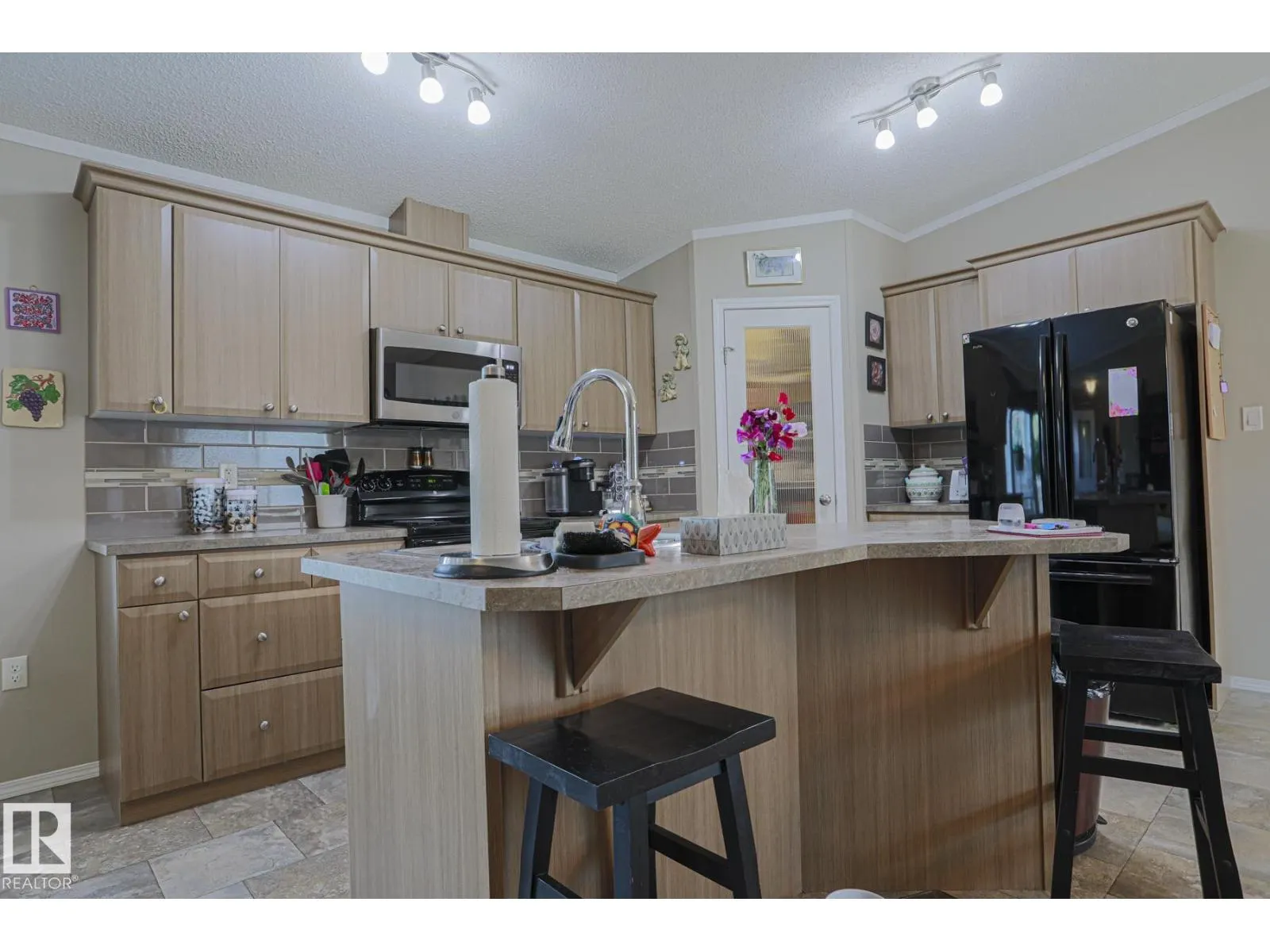6 The Parkway NW NW