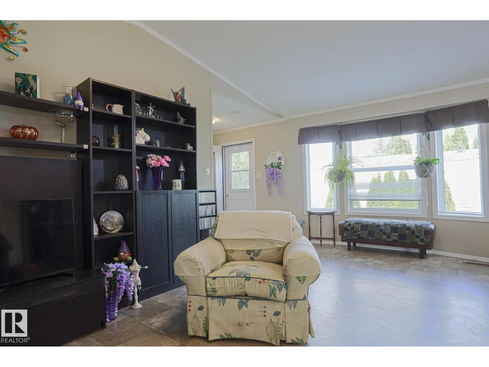 6 The Parkway NW NW