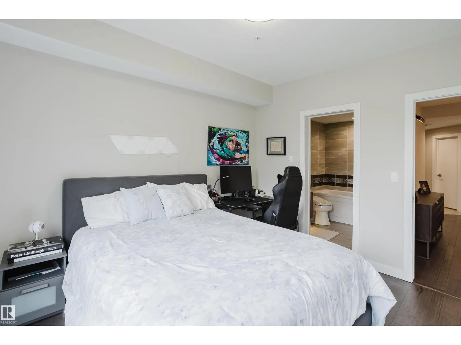 #204 11710 87 AV NW