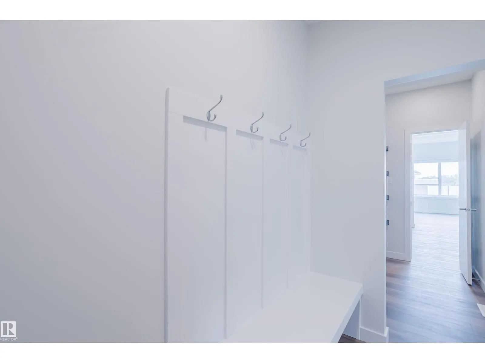 19007 20 AV NW NW