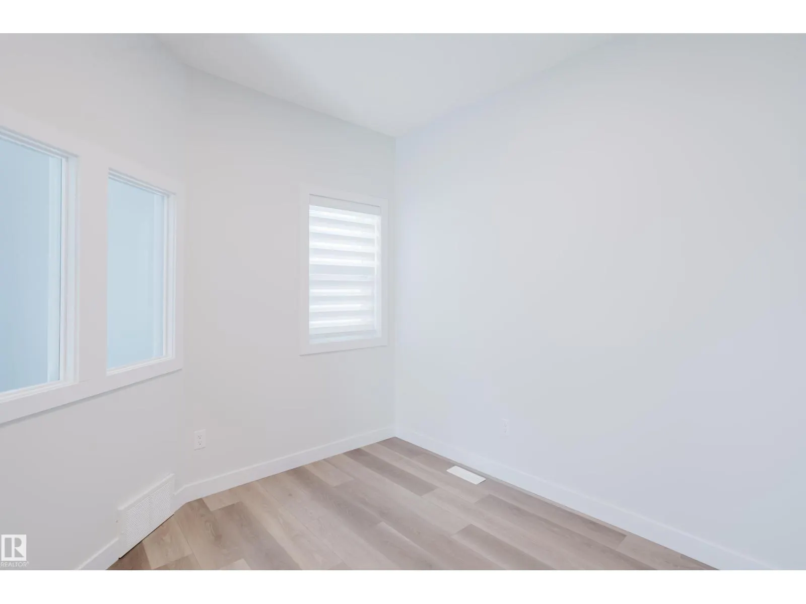 19007 20 AV NW NW