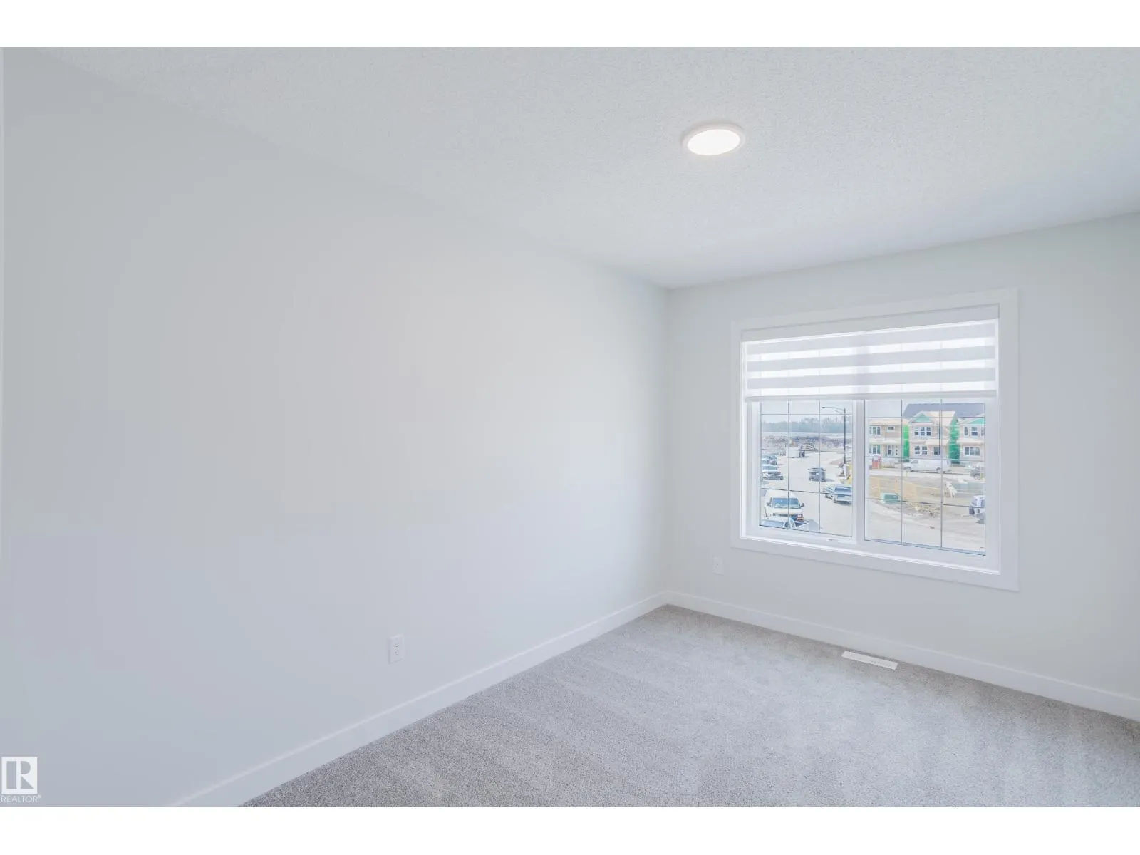 19007 20 AV NW NW