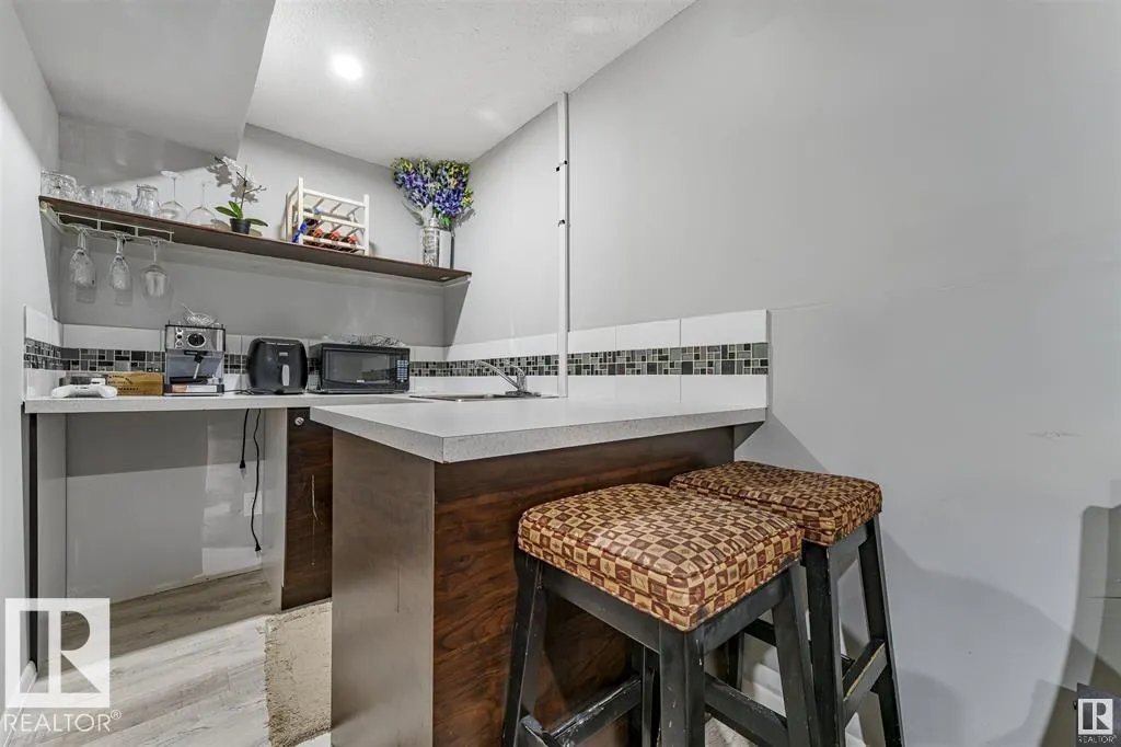 #54 8209 217 ST NW