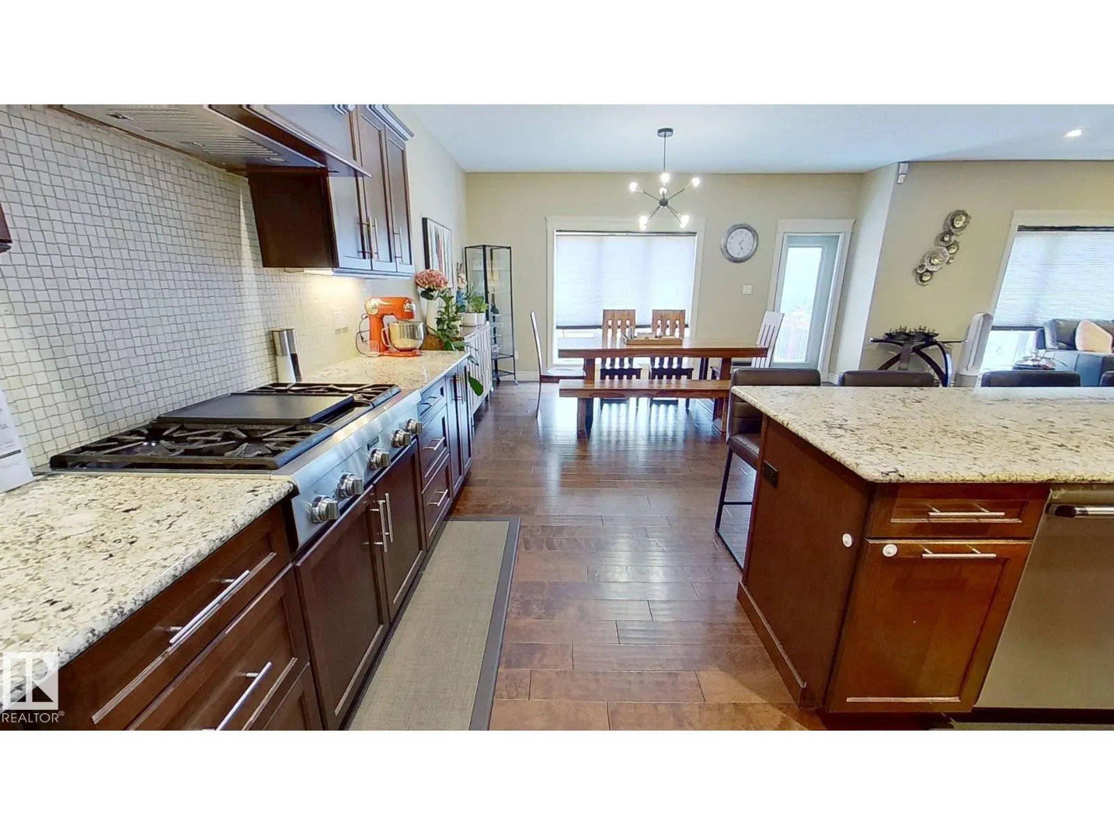 1005 DOWNEY WY NW