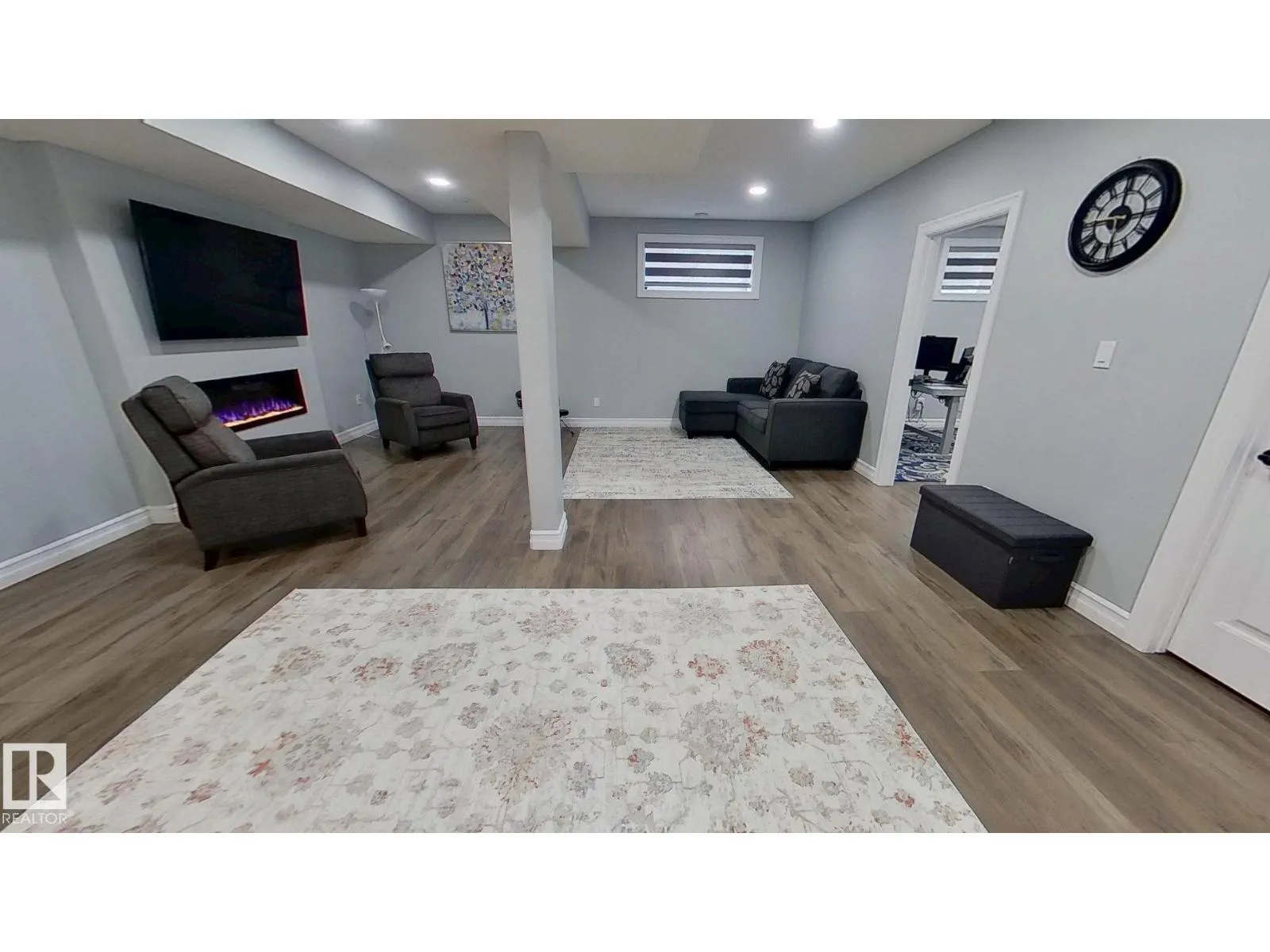 1005 DOWNEY WY NW