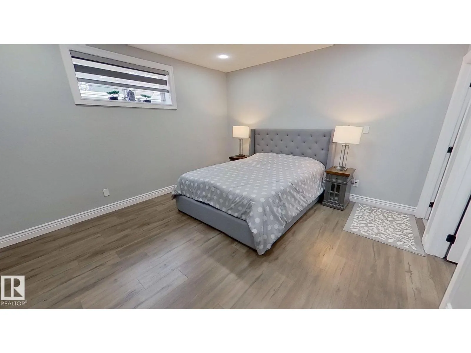1005 DOWNEY WY NW