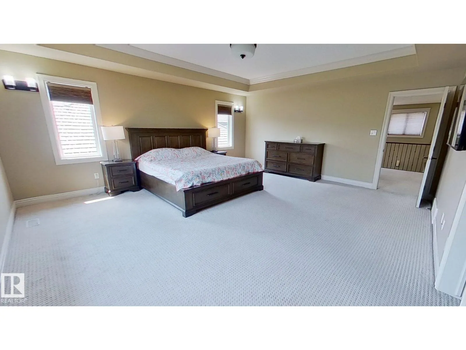 1005 DOWNEY WY NW