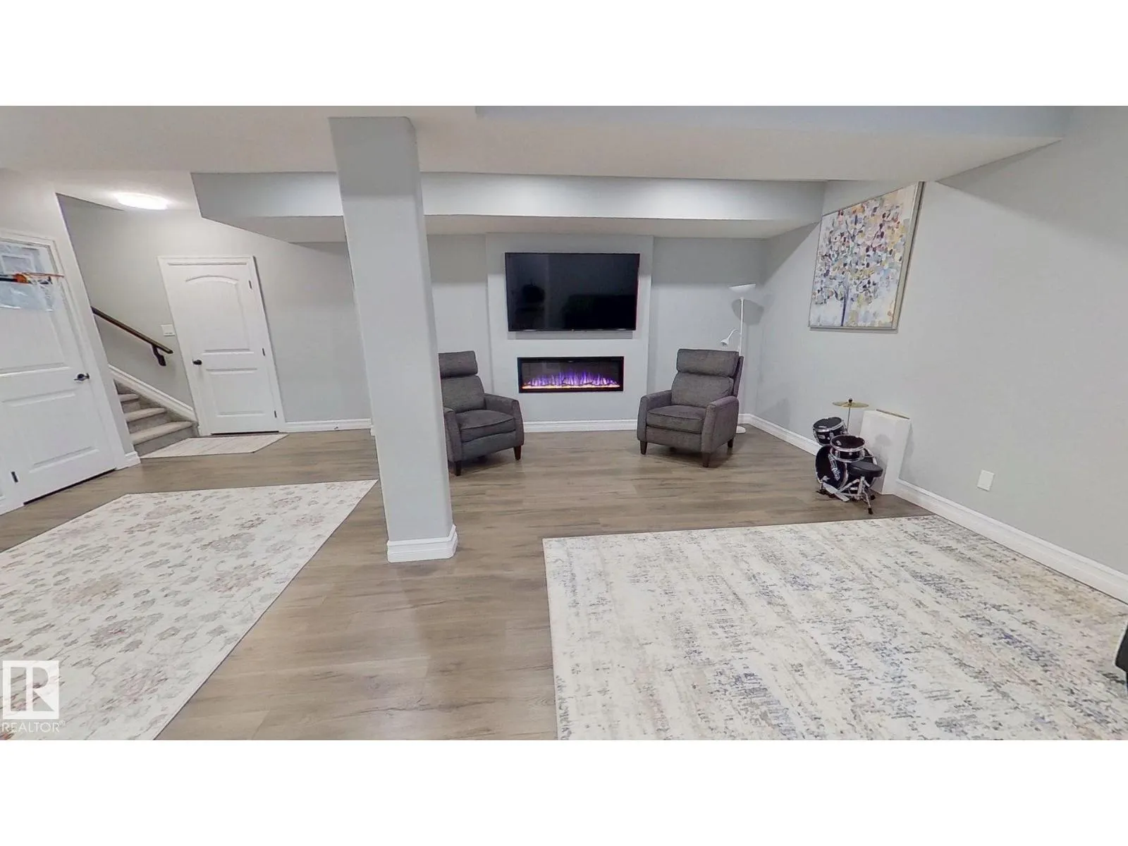 1005 DOWNEY WY NW