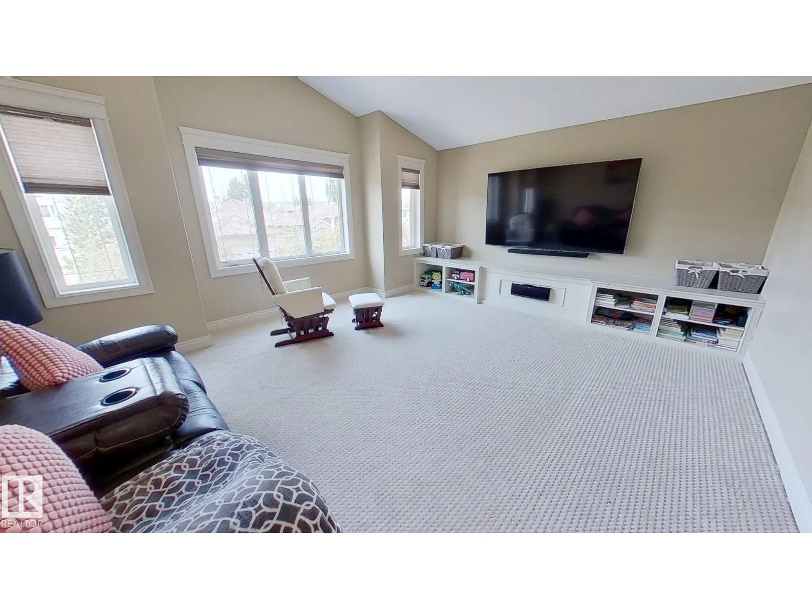 1005 DOWNEY WY NW