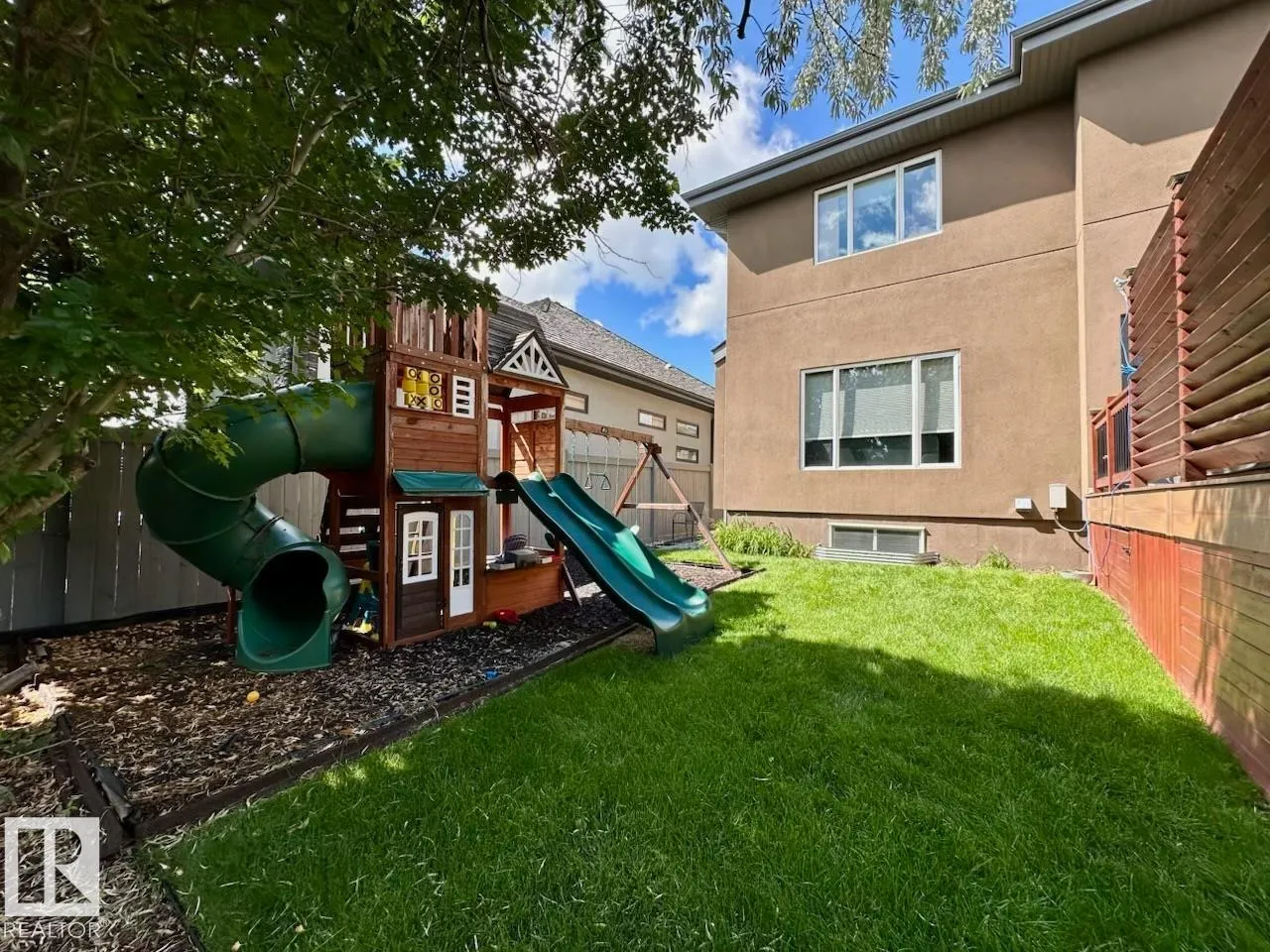 1005 DOWNEY WY NW