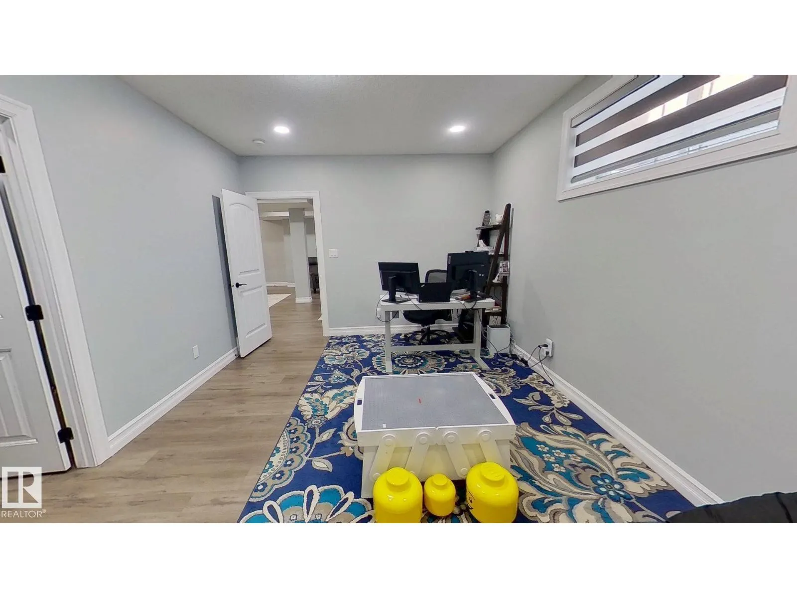 1005 DOWNEY WY NW