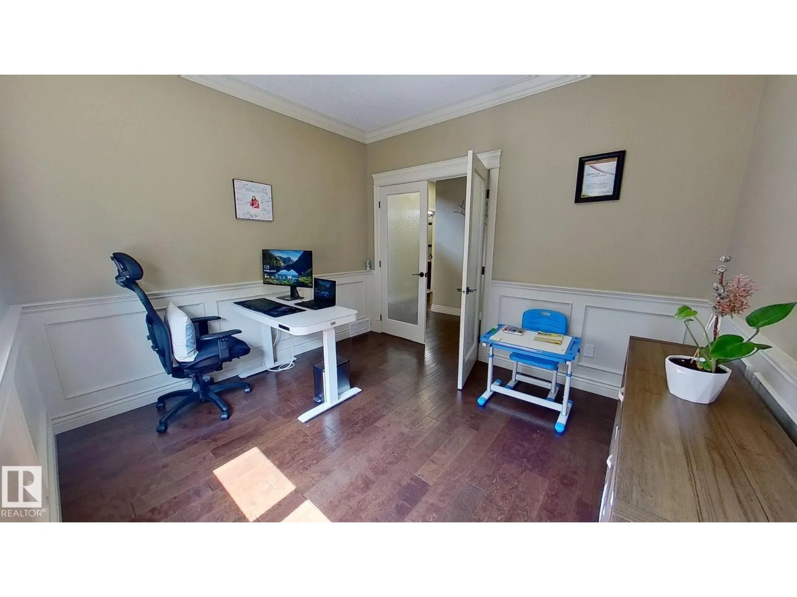 1005 DOWNEY WY NW