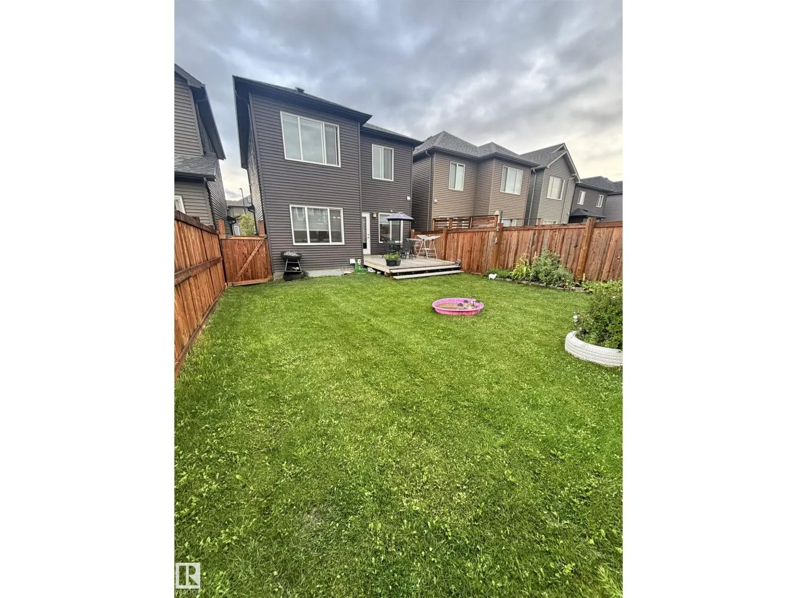 2084 GRAYDON HILL CR SW SW