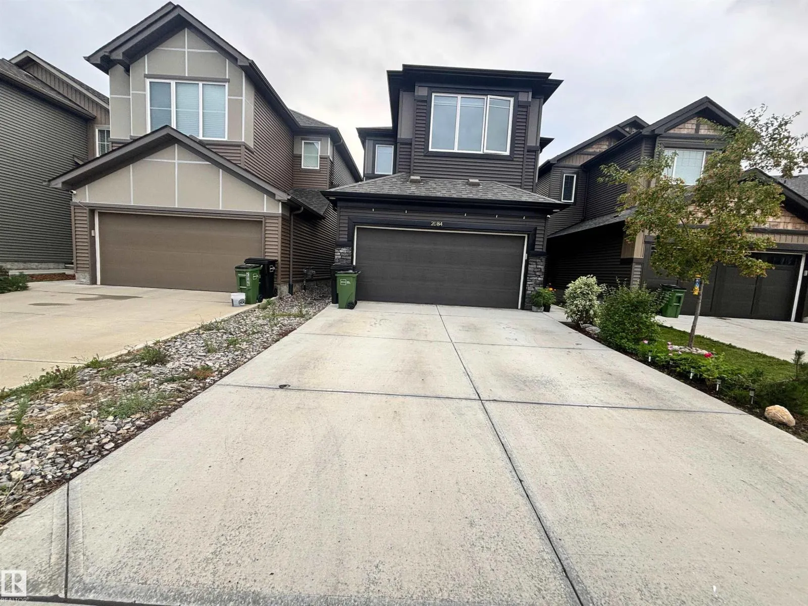 2084 GRAYDON HILL CR SW SW