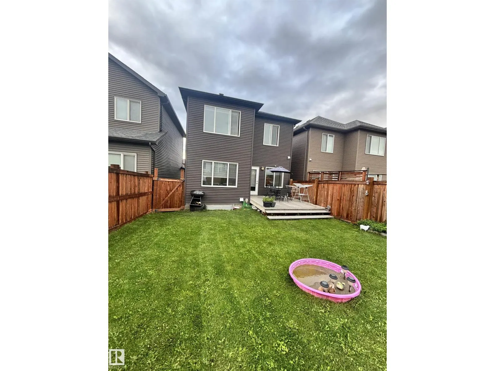 2084 GRAYDON HILL CR SW SW