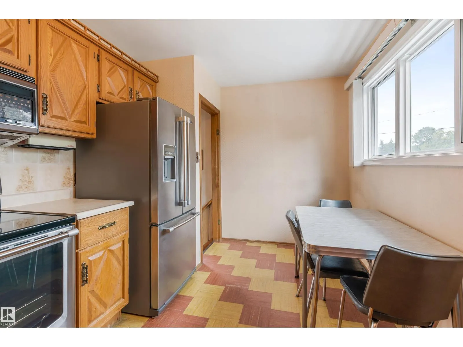 11835 45 ST NW
