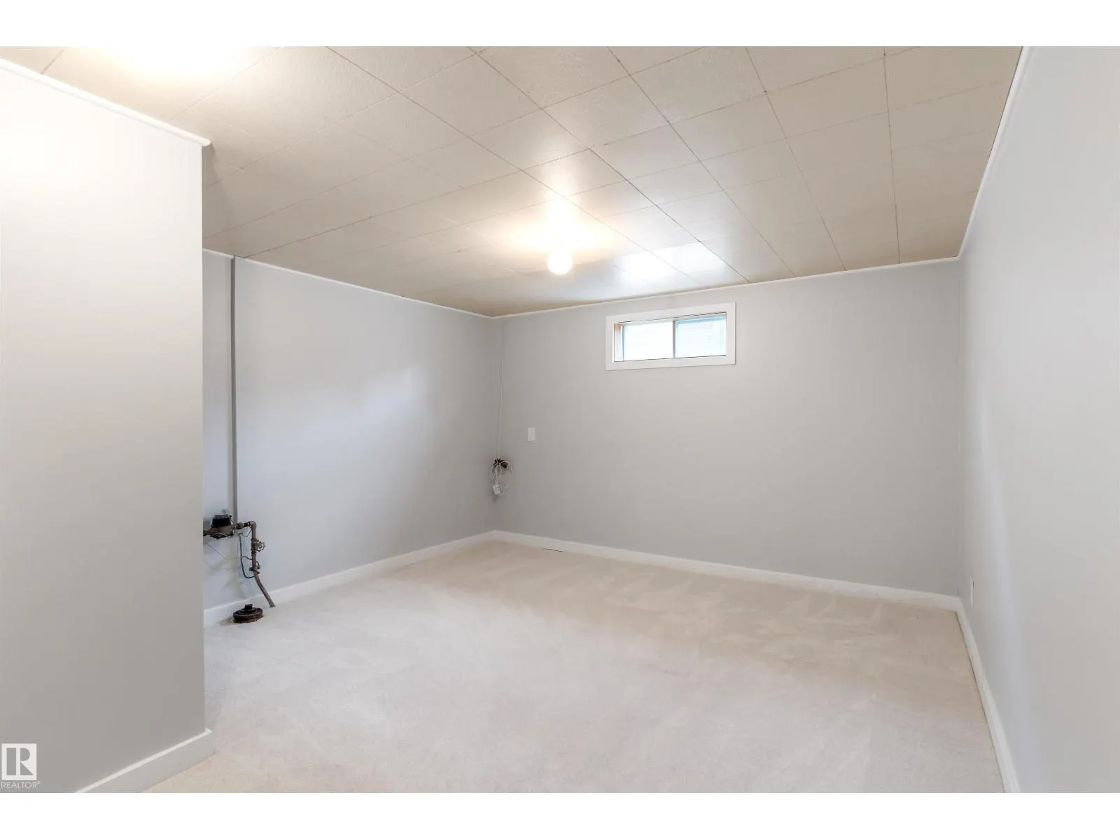 11835 45 ST NW
