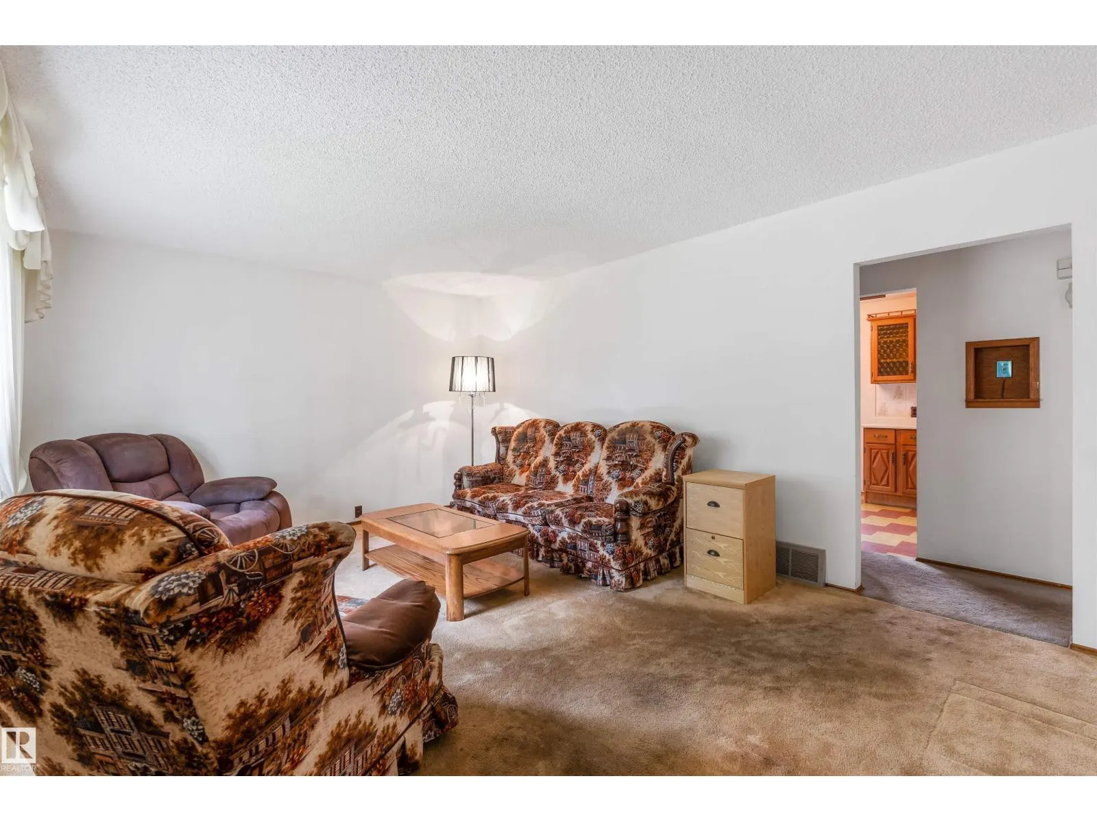 11835 45 ST NW