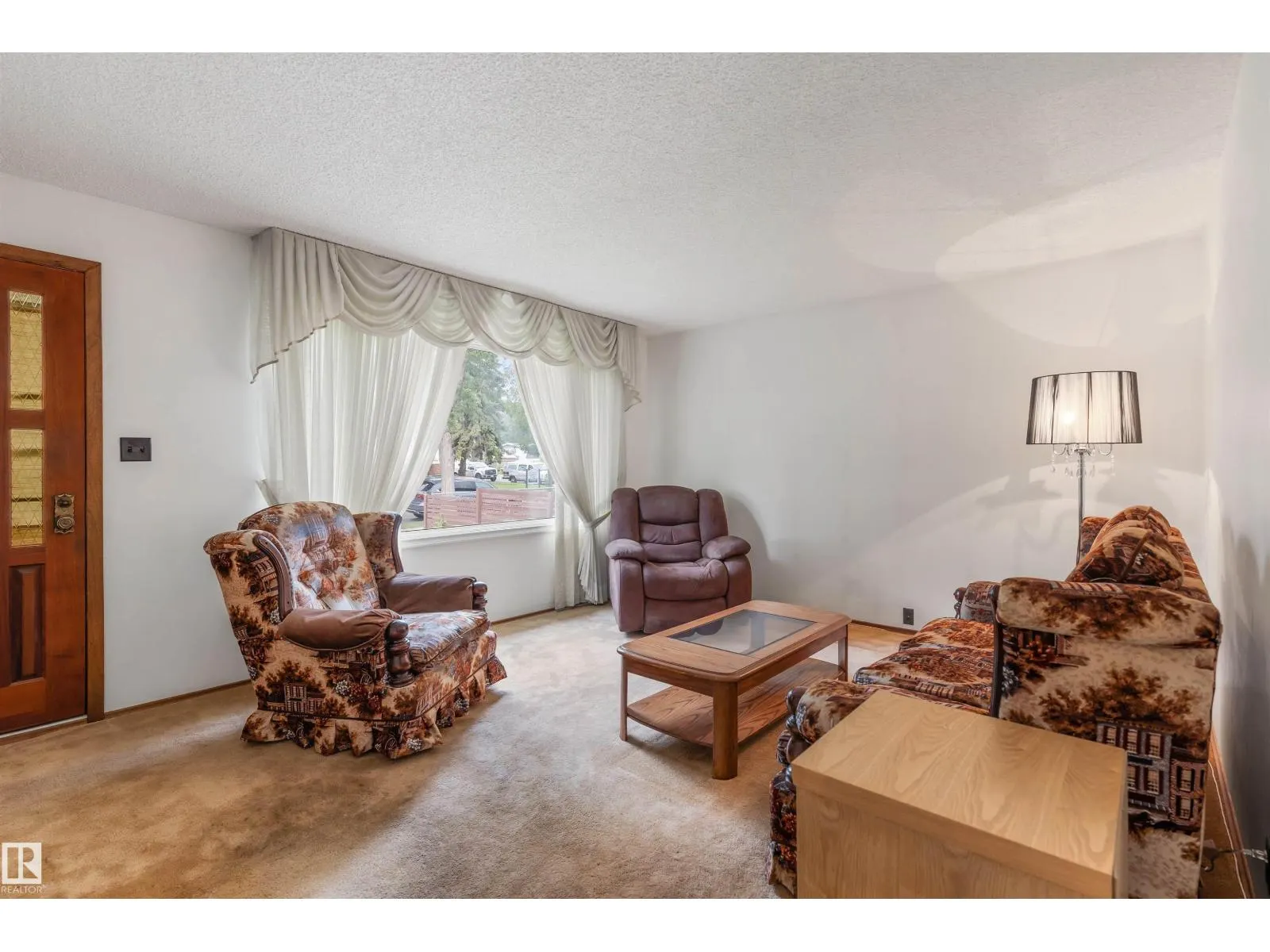 11835 45 ST NW